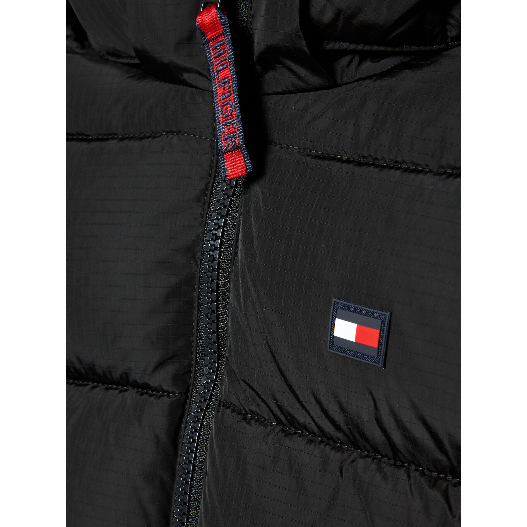 Tommy Hilfiger Vatovaná bunda Alaska KS0KS00281 M Čierna Regular Fit - Pepit.sk