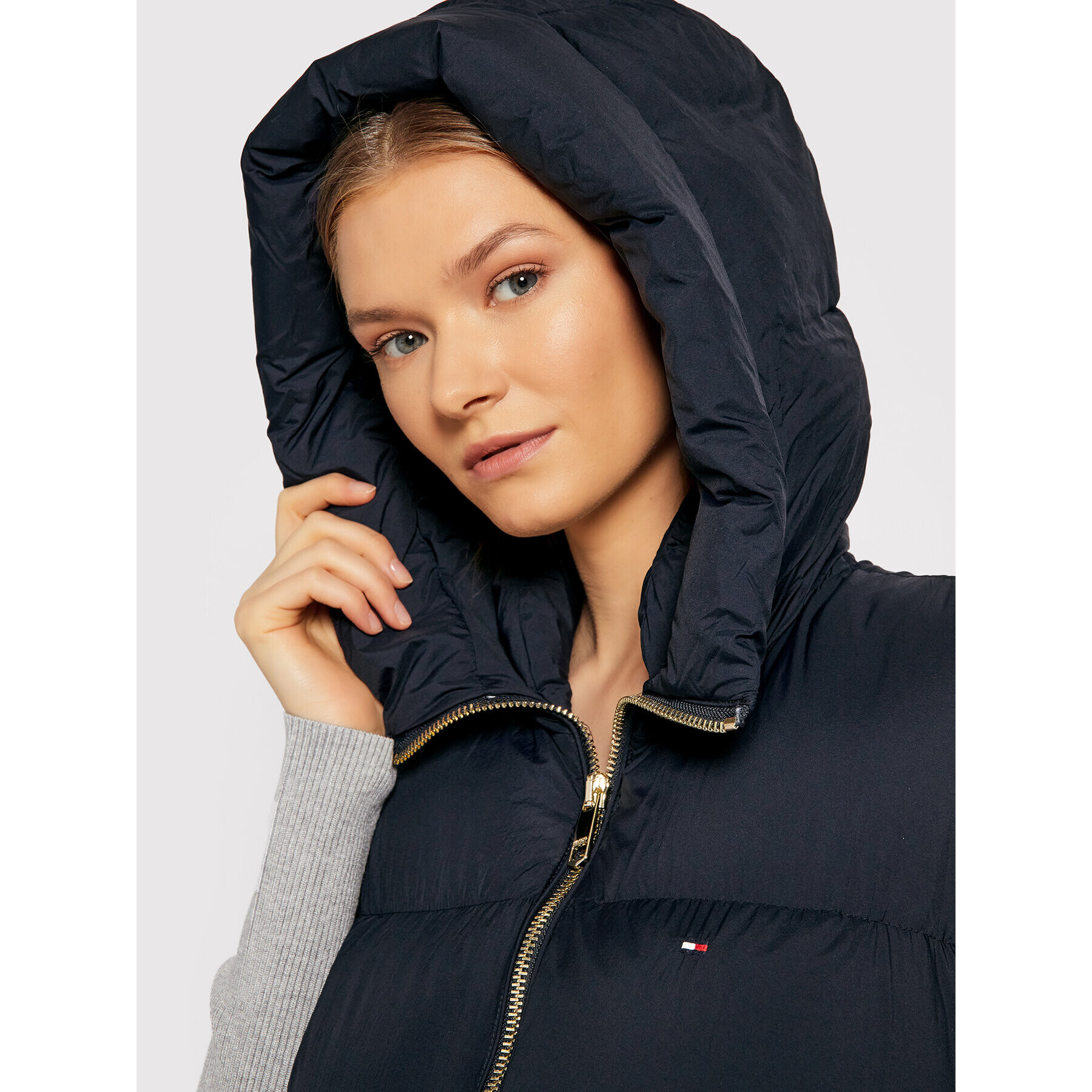 Tommy Hilfiger Vesta Puffer WW0WW32182 Tmavomodrá Regular Fit - Pepit.sk