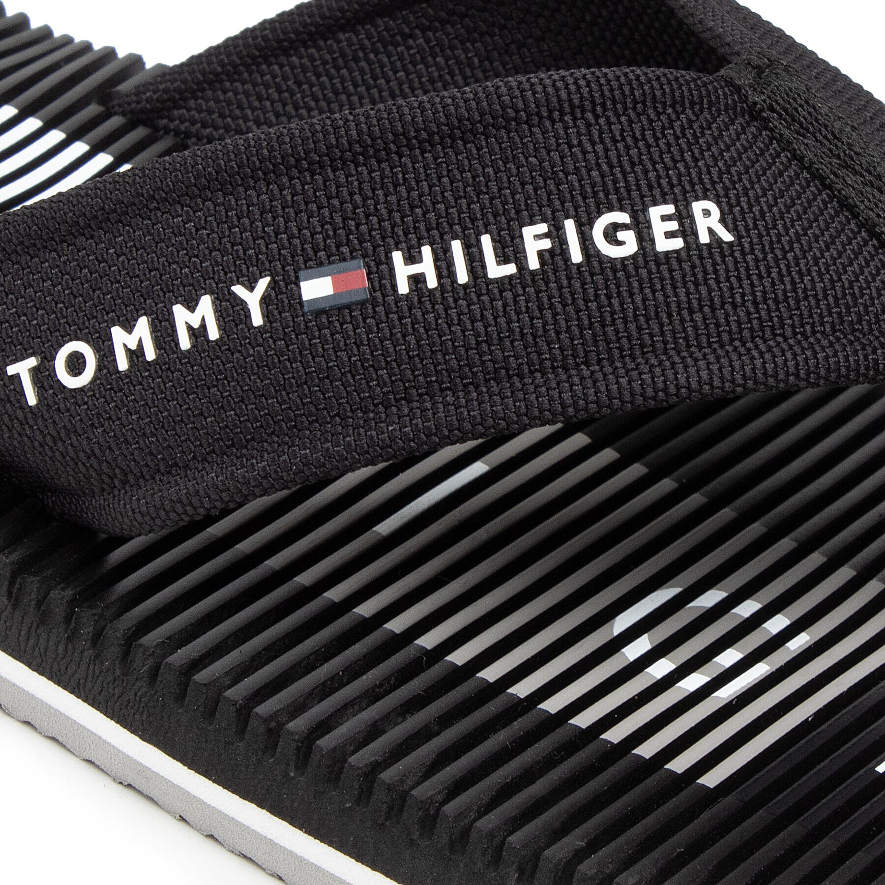 Tommy Hilfiger Žabky Massage Footbed Beach Sandal FM0FM03979 Čierna - Pepit.sk