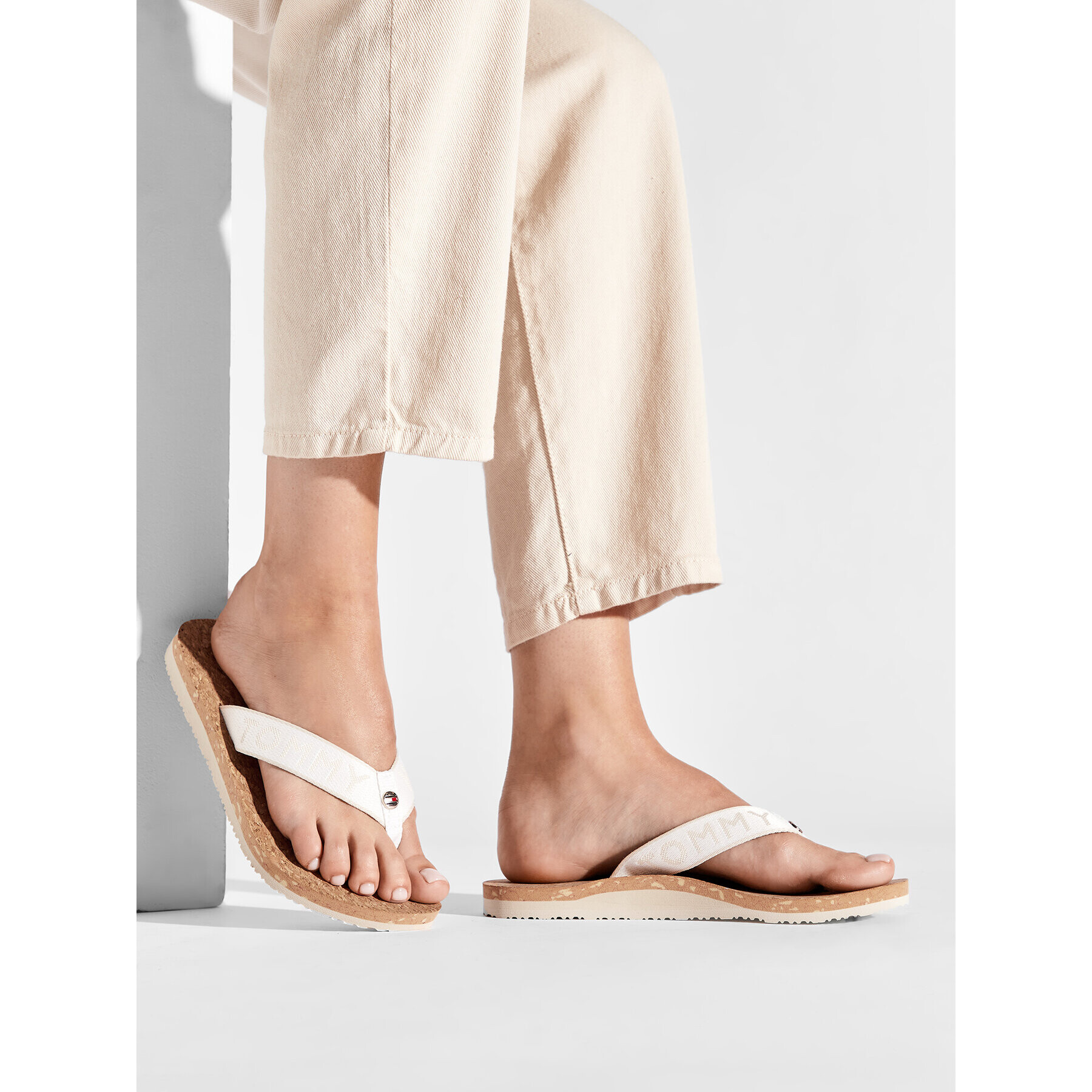 Tommy Hilfiger Žabky Tommy Webbing Flat Beach Sandal FW0FW06527 Biela - Pepit.sk