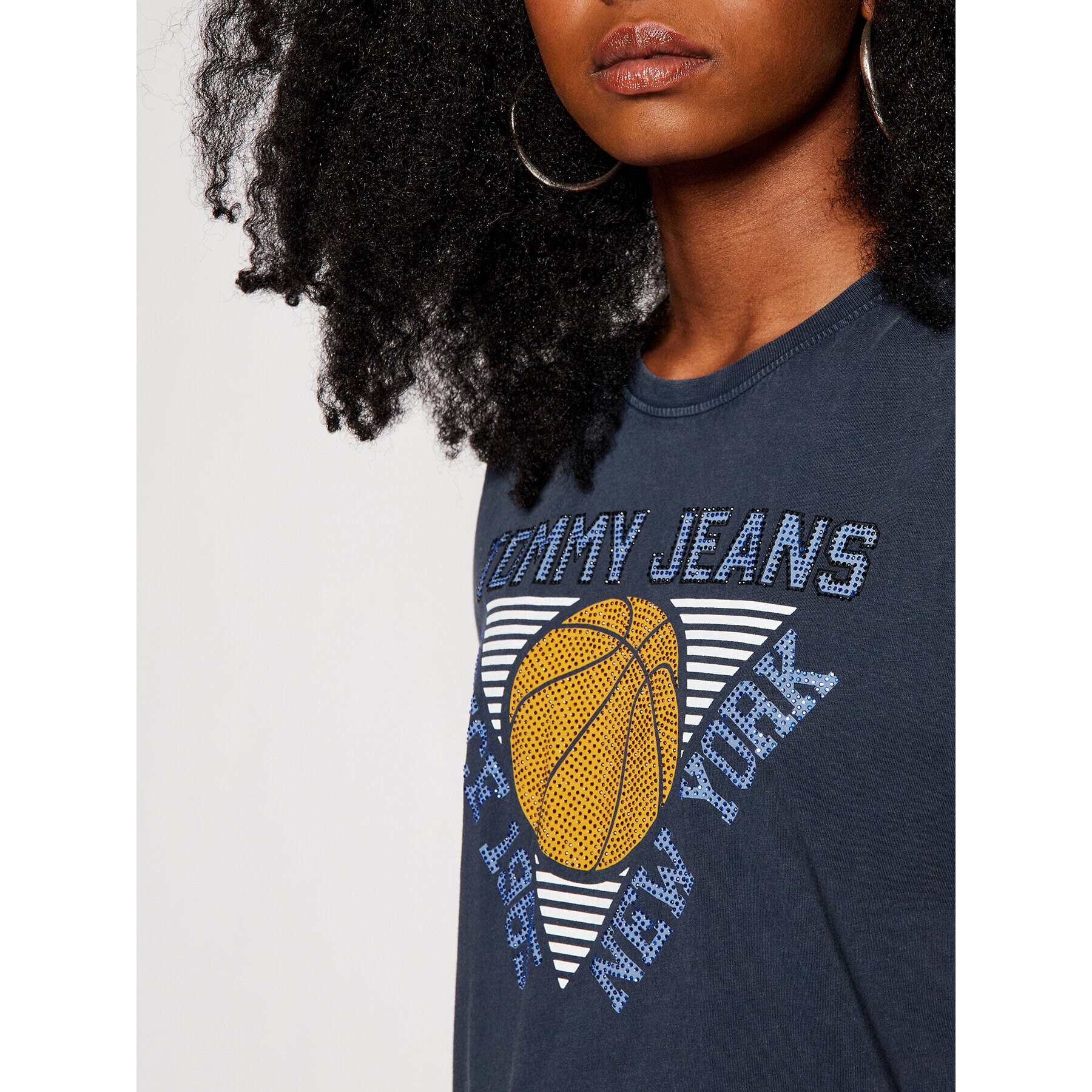 Tommy Jeans Blúzka Basketball DW0DW09821 Tmavomodrá Relaxed Fit - Pepit.sk