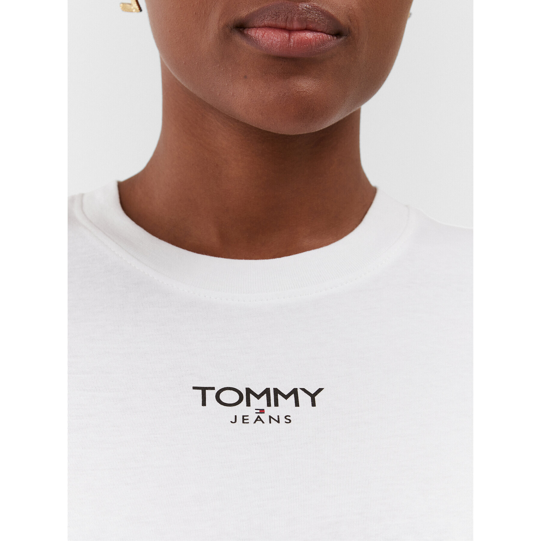 Tommy Jeans Blúzka Bby Essential Logo DW0DW16438 Biela Slim Fit - Pepit.sk