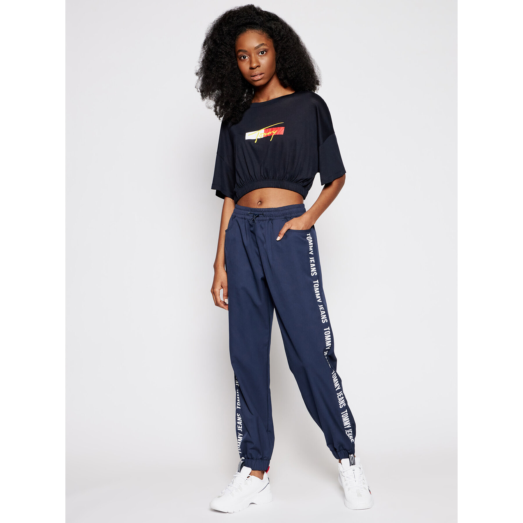 Tommy Jeans Blúzka Cropped UW0UW02948 Tmavomodrá Regular Fit - Pepit.sk