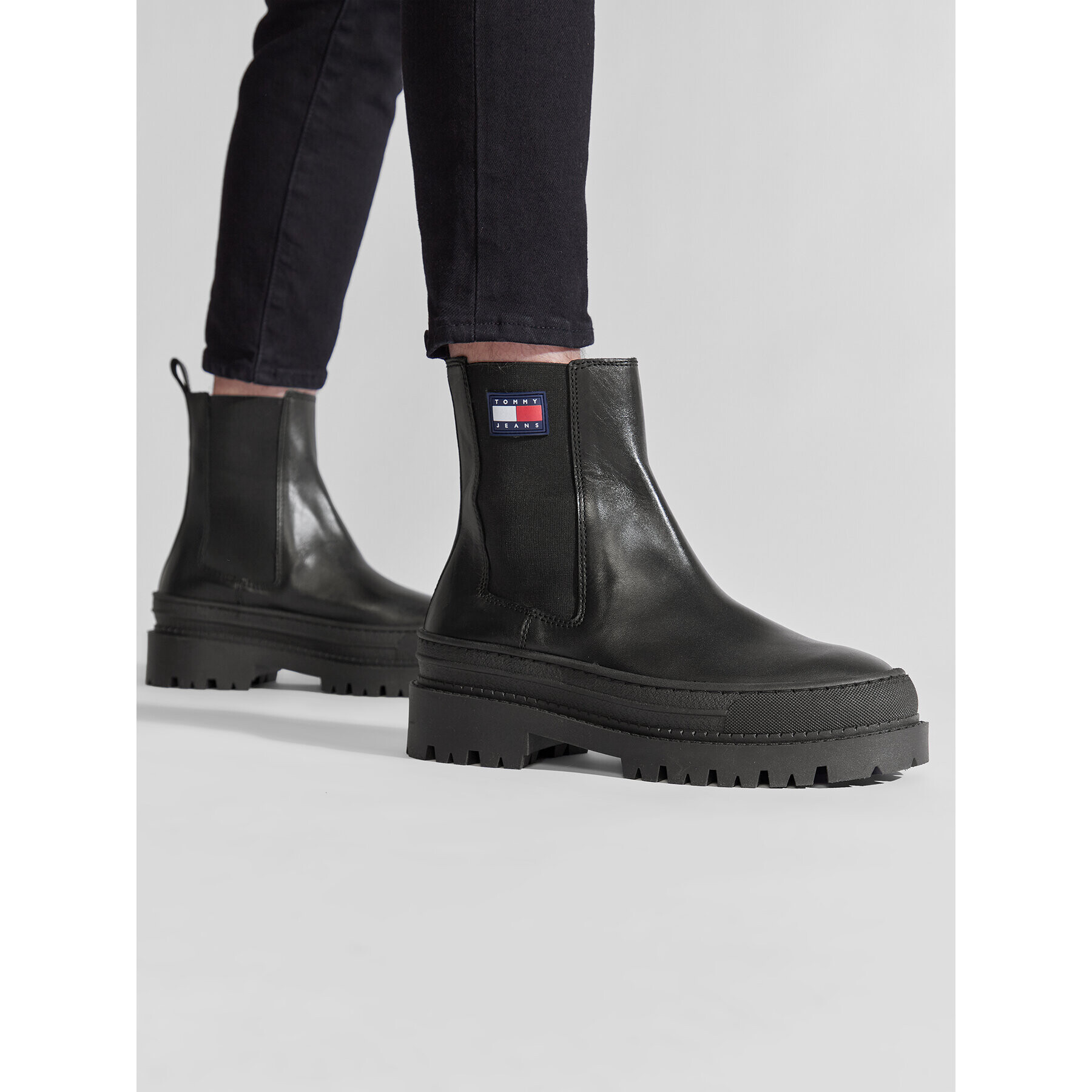 Tommy Jeans Členková obuv s elastickým prvkom Foxing Detail Chelsea Boot EM0EM01062 Čierna - Pepit.sk