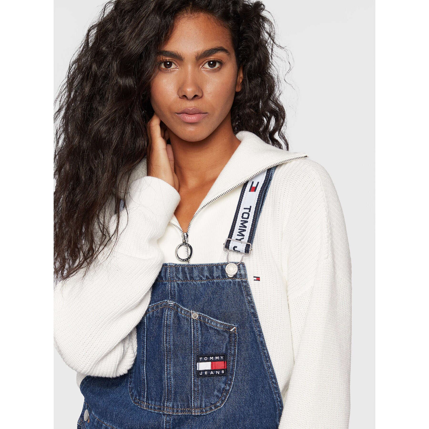 Tommy Jeans Džínsové šaty Dungaree DW0DW14143 Tmavomodrá Regular Fit - Pepit.sk