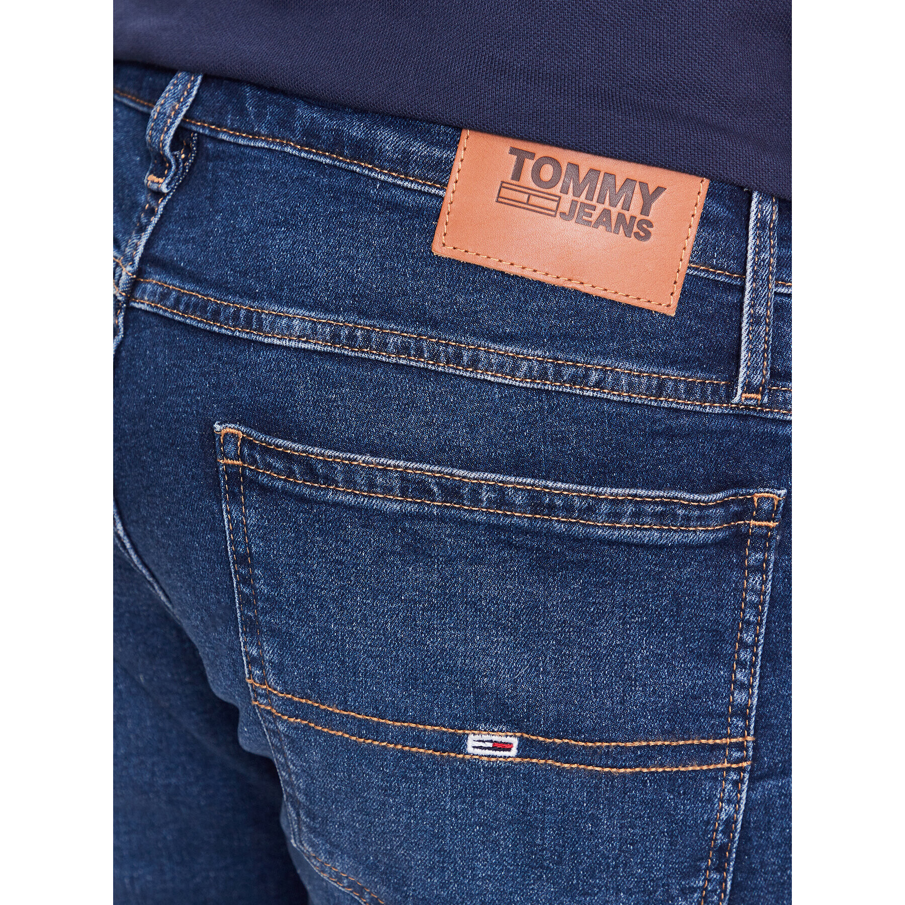 Tommy Jeans Džínsové šortky Ronnie DM0DM16144 Tmavomodrá Relaxed Fit - Pepit.sk