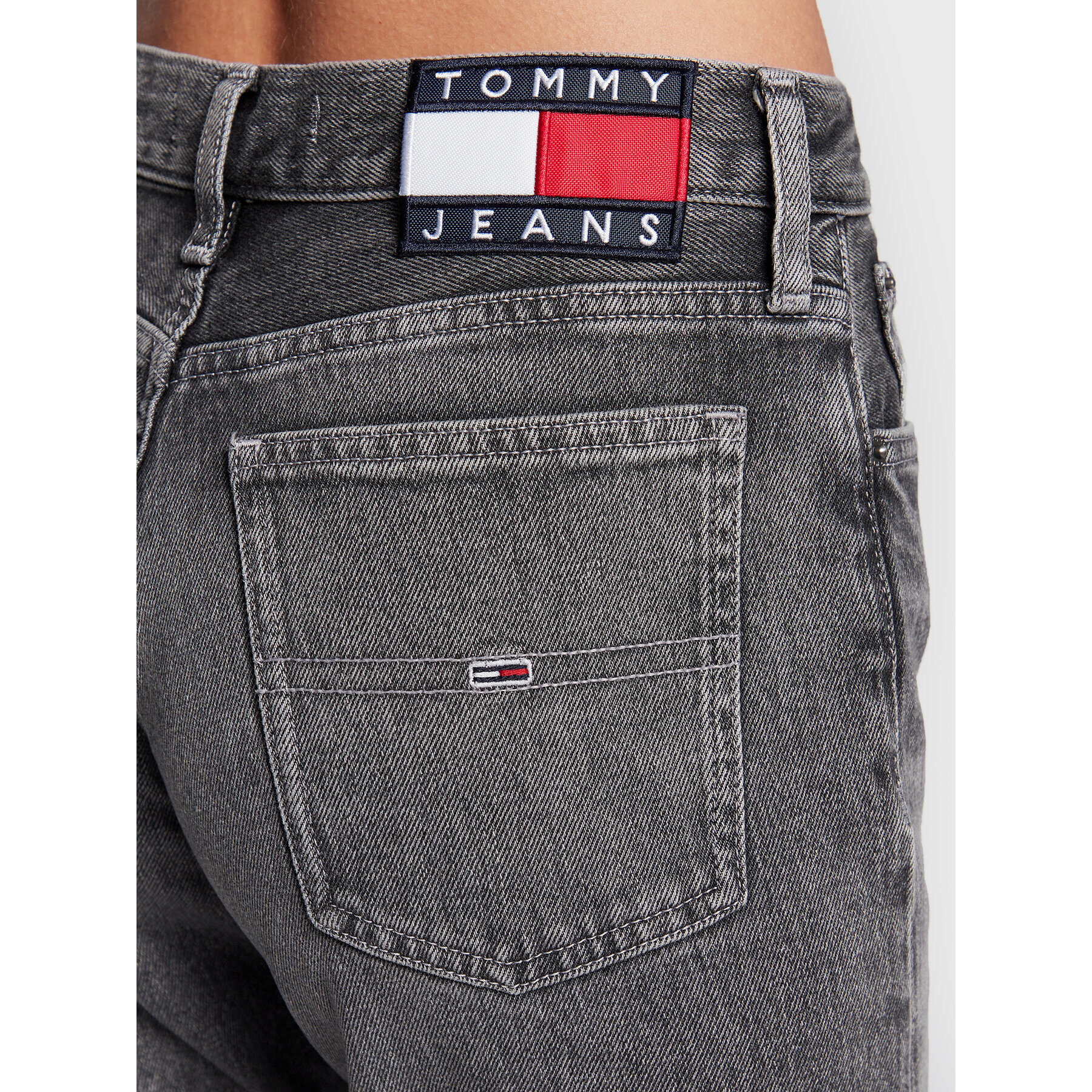 Tommy Jeans Džínsy Izzie DW0DW14770 Sivá Slim Fit - Pepit.sk