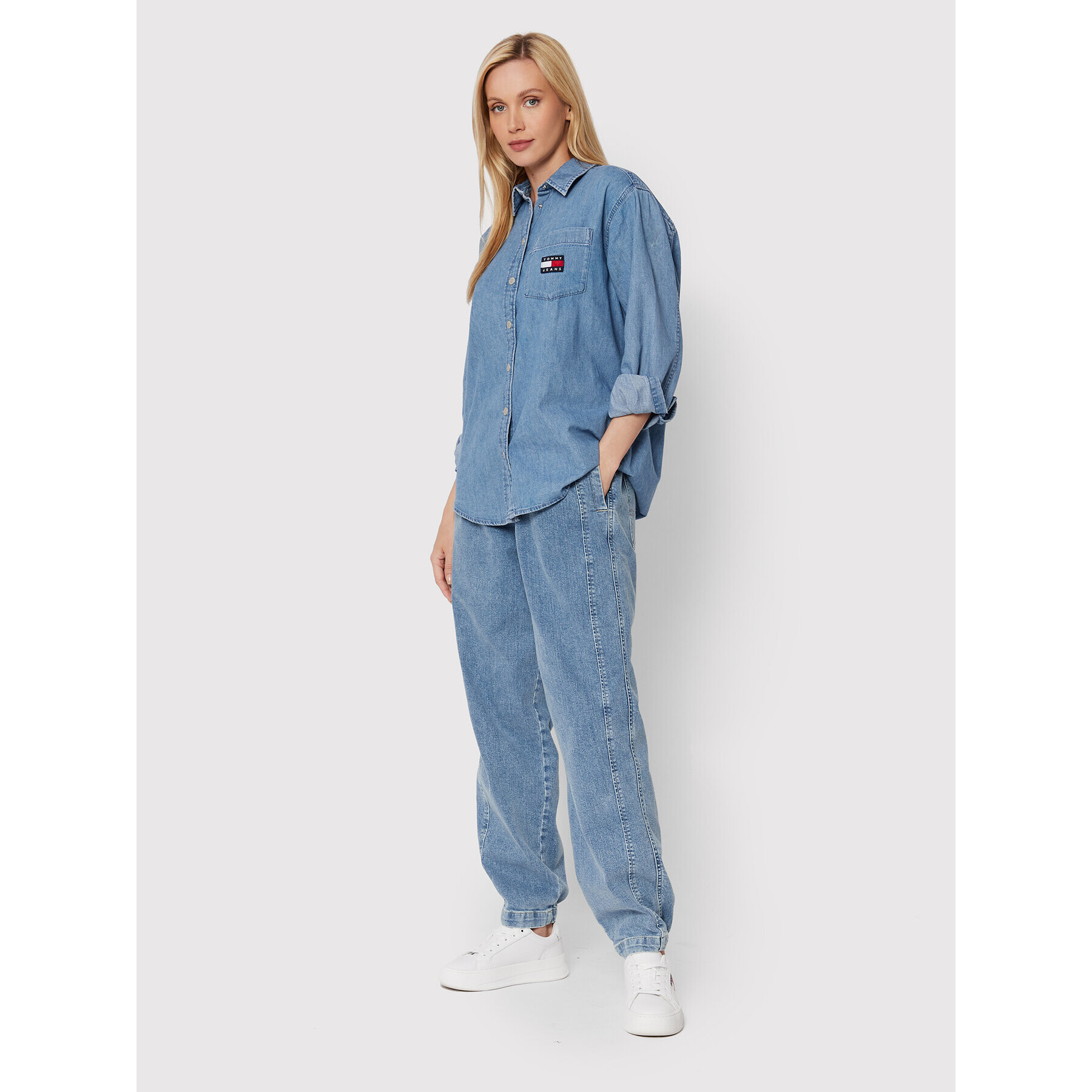 Tommy Jeans Džínsy Mom Jog Jean DW0DW13771 Modrá Mom Fit - Pepit.sk