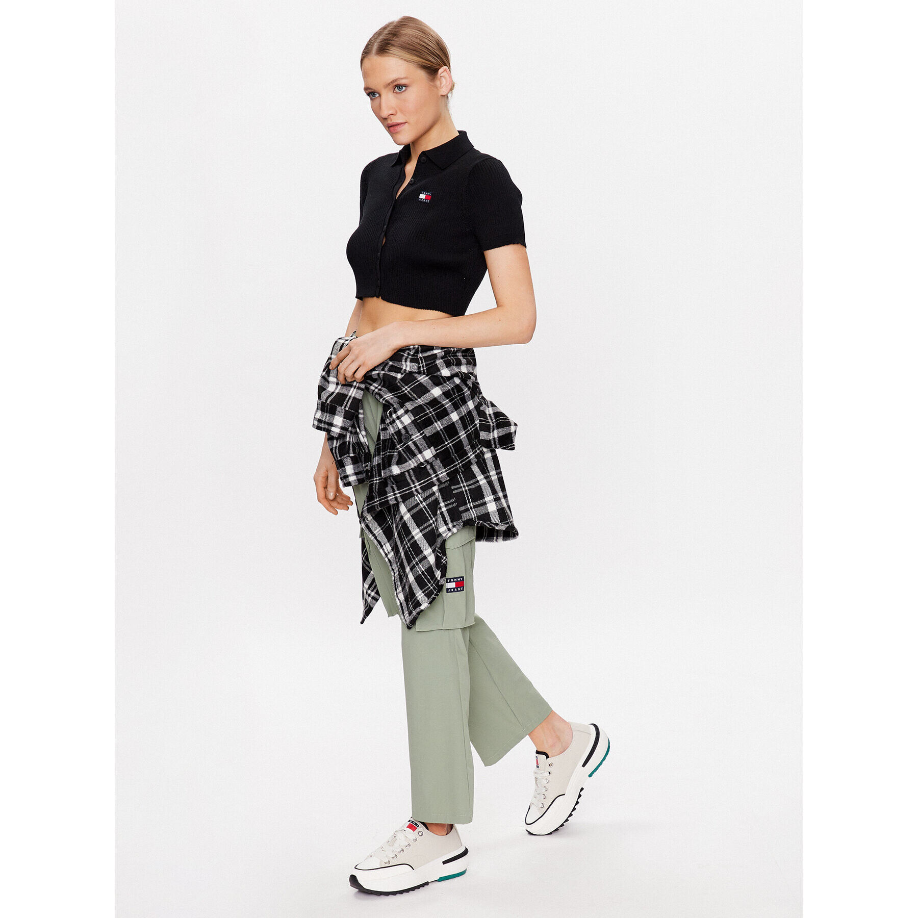 Tommy Jeans Kardigán Button Thru DW0DW15395 Čierna Cropped Fit - Pepit.sk