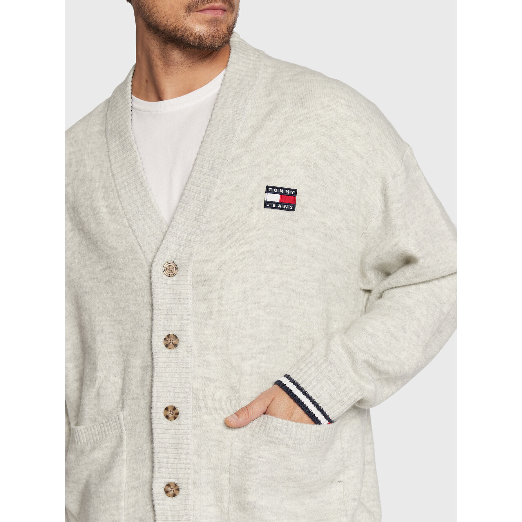 Tommy Jeans Kardigán Skater Badge DM0DM15066 Sivá Relaxed Fit - Pepit.sk