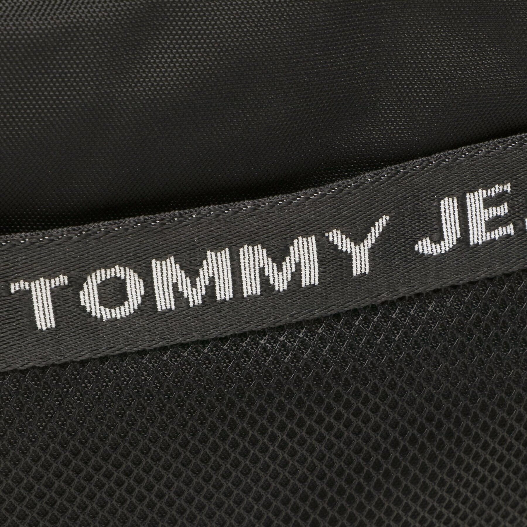 Tommy Jeans Kozmetická taštička Tjm Essential Nylon Washbag AM0AM11024 Čierna - Pepit.sk