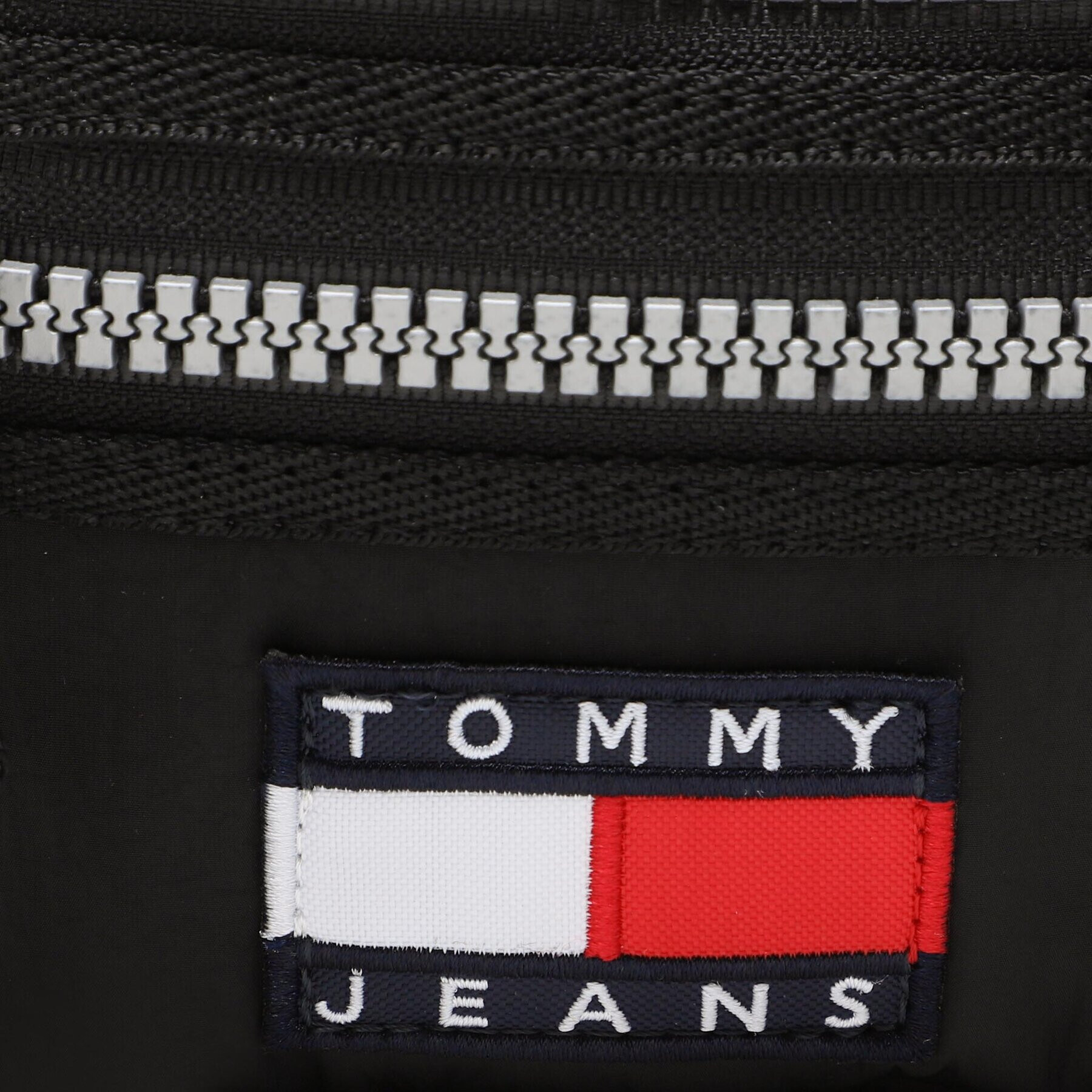 Tommy Jeans Ľadvinka Tjm Heritage Bum Bag AM0AM10894 Čierna - Pepit.sk