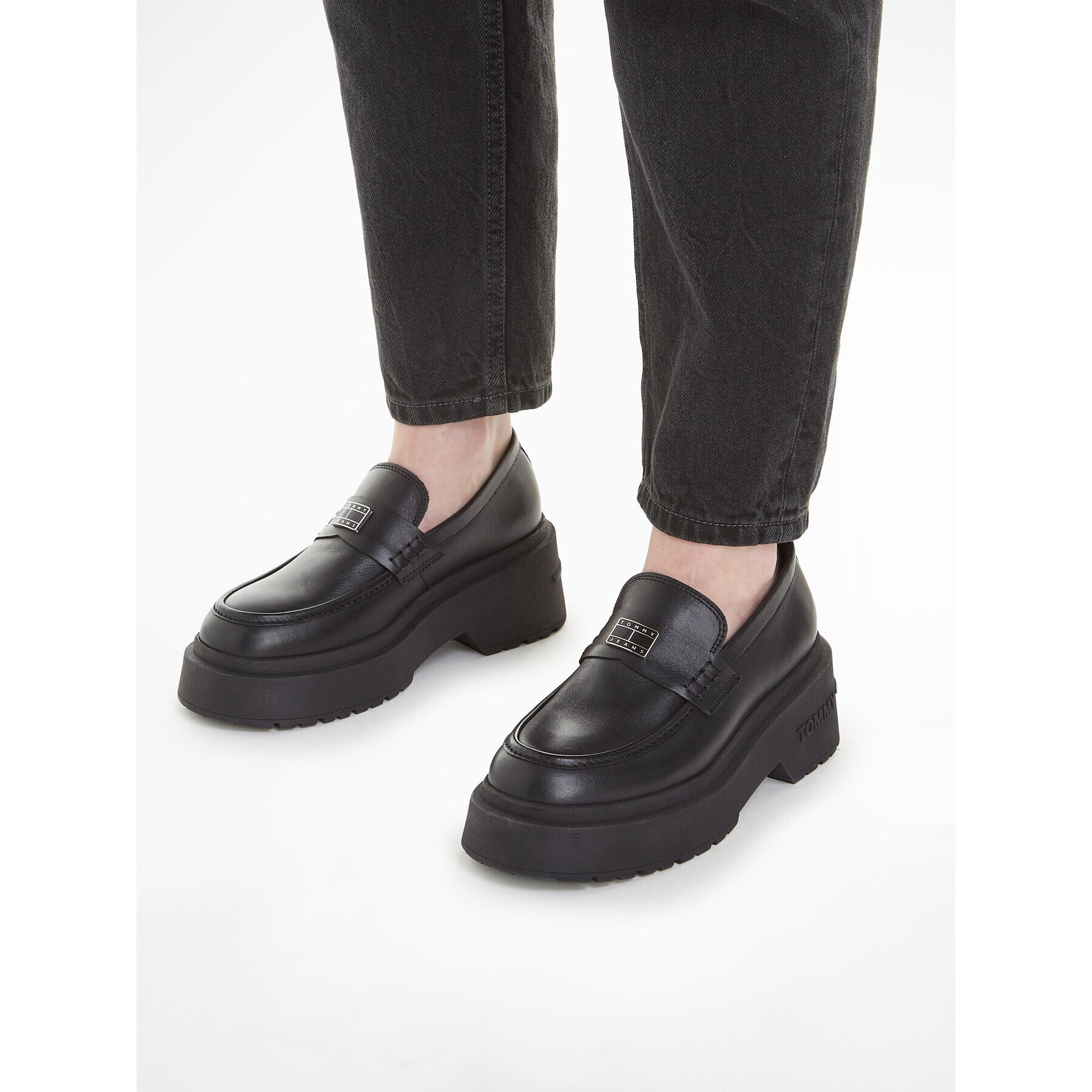 Tommy Jeans Loafers Tjw Chunky Loafer EN0EN02320 Čierna - Pepit.sk