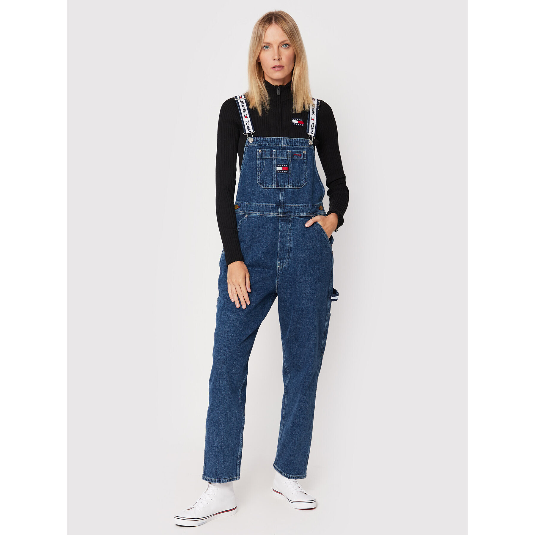 Tommy Jeans Nohavice na traky Tjw Denim Dungaree DW0DW13411 Tmavomodrá Relaxed Fit - Pepit.sk