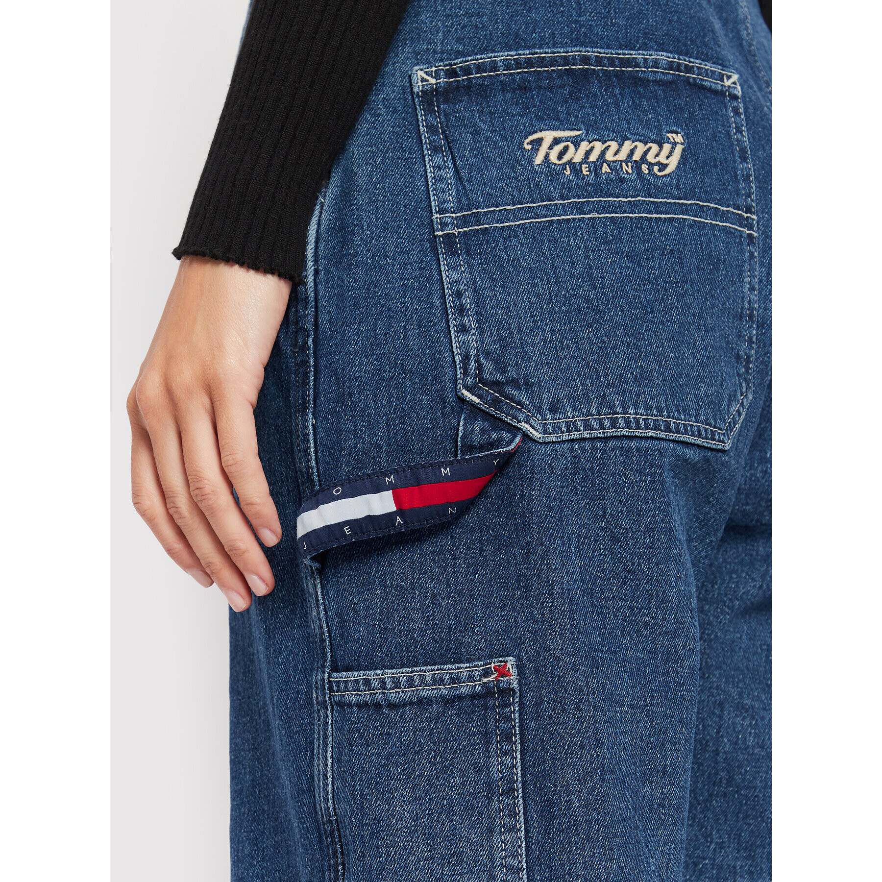 Tommy Jeans Nohavice na traky Tjw Denim Dungaree DW0DW13411 Tmavomodrá Relaxed Fit - Pepit.sk