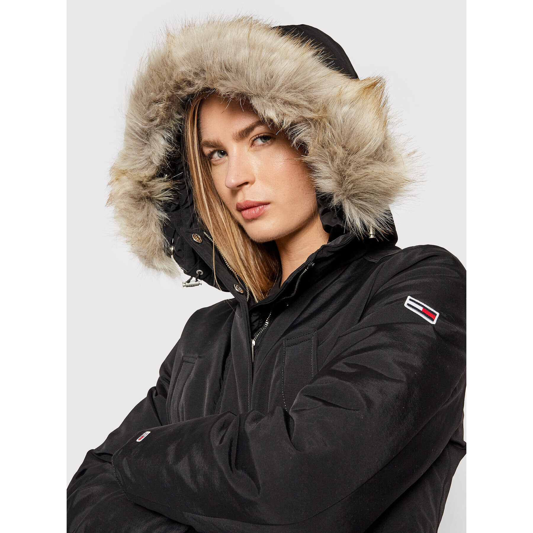 Tommy Jeans Parka Tjw Technical Down DW0DW11092 Čierna Regular Fit - Pepit.sk