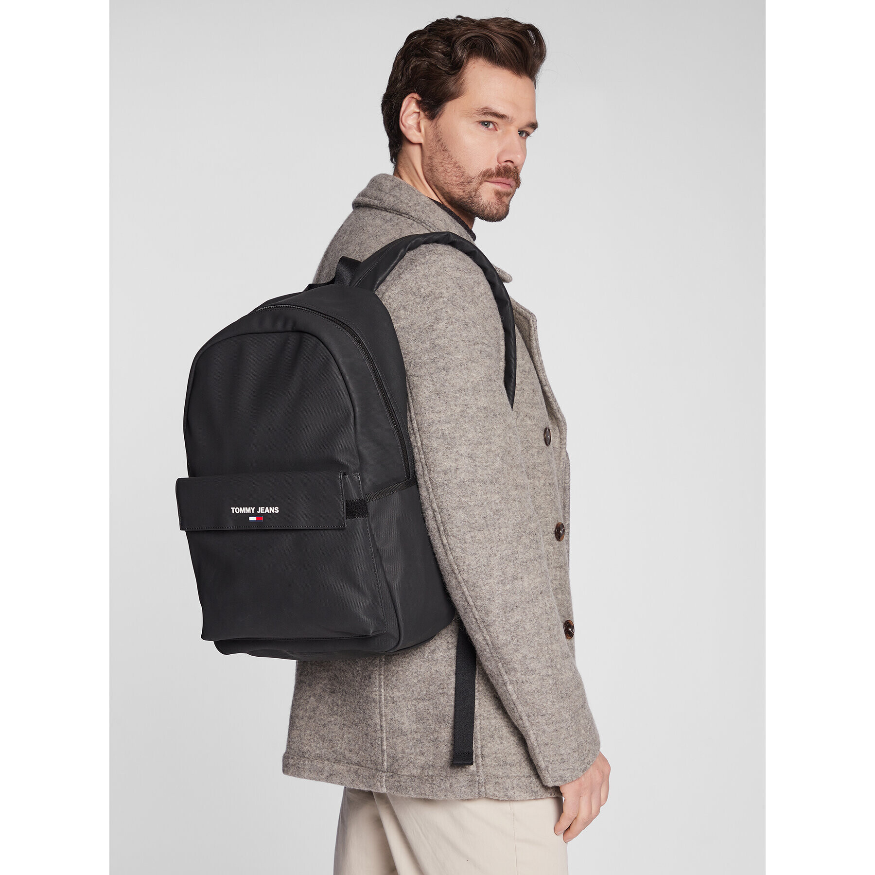 Tommy Jeans Ruksak Ess Twist Backpack AM0AM09713 Čierna - Pepit.sk