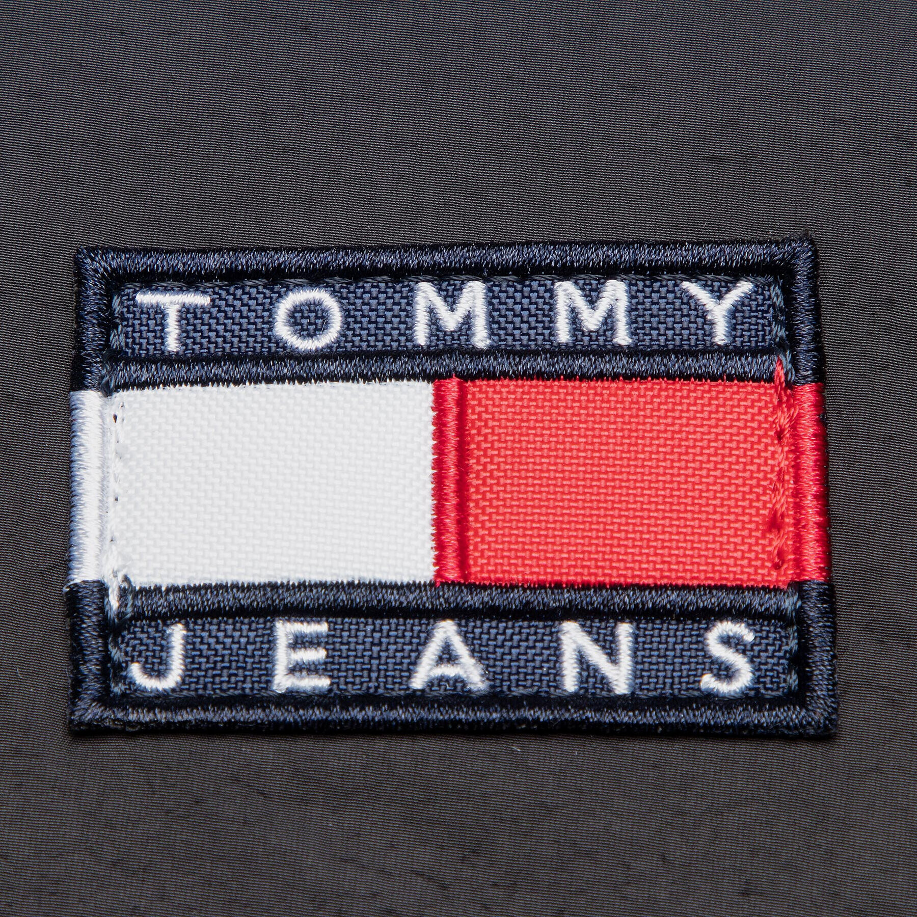 Tommy Jeans Ruksak Tjm Heritage Flap Backpack AM0AM08852 Čierna - Pepit.sk