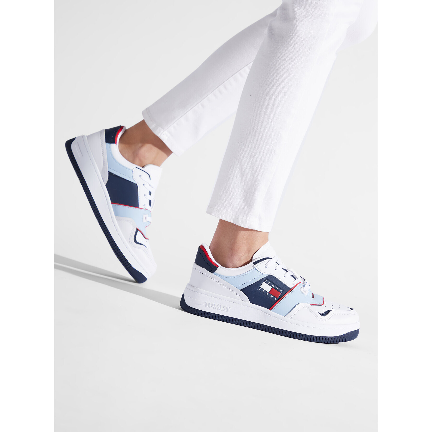 Tommy Jeans Sneakersy Pop Basket Wmn EN0EN01843 Biela - Pepit.sk