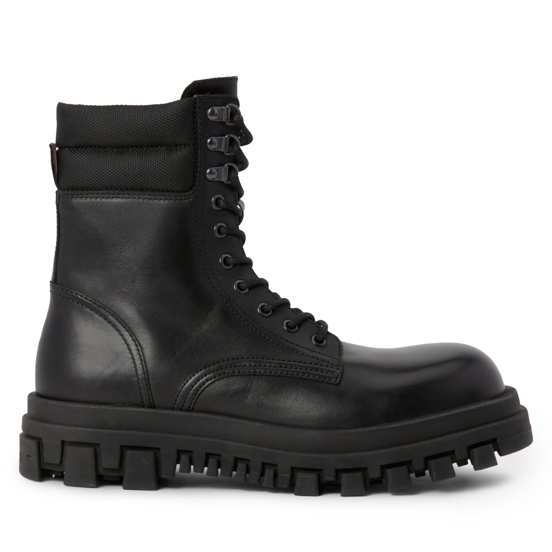 Tommy Jeans Šnurovacia obuv Tjm Elevated Outsole Boot EM0EM01251 Čierna - Pepit.sk