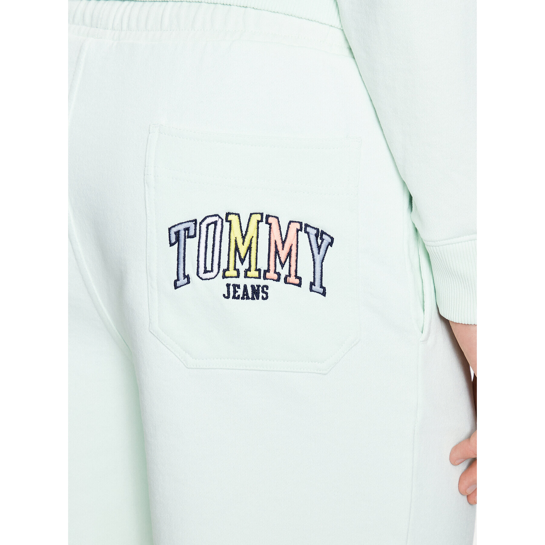 Tommy Jeans Športové kraťasy College Pop Surfer DM0DM16331 Zelená Regular Fit - Pepit.sk