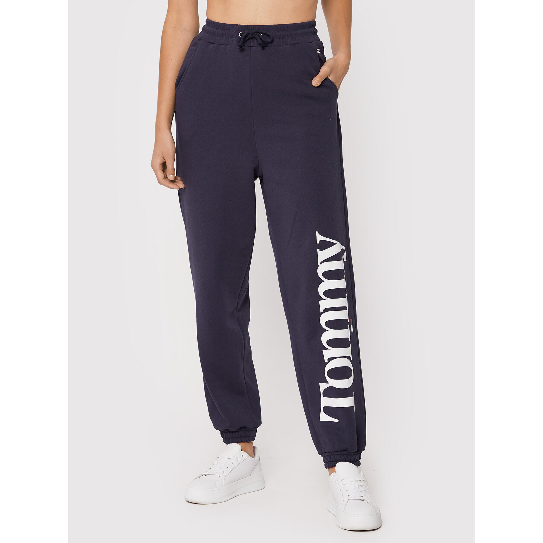 Tommy Jeans Teplákové nohavice Tjw Bold DW0DW13760 Tmavomodrá Relaxed Fit - Pepit.sk