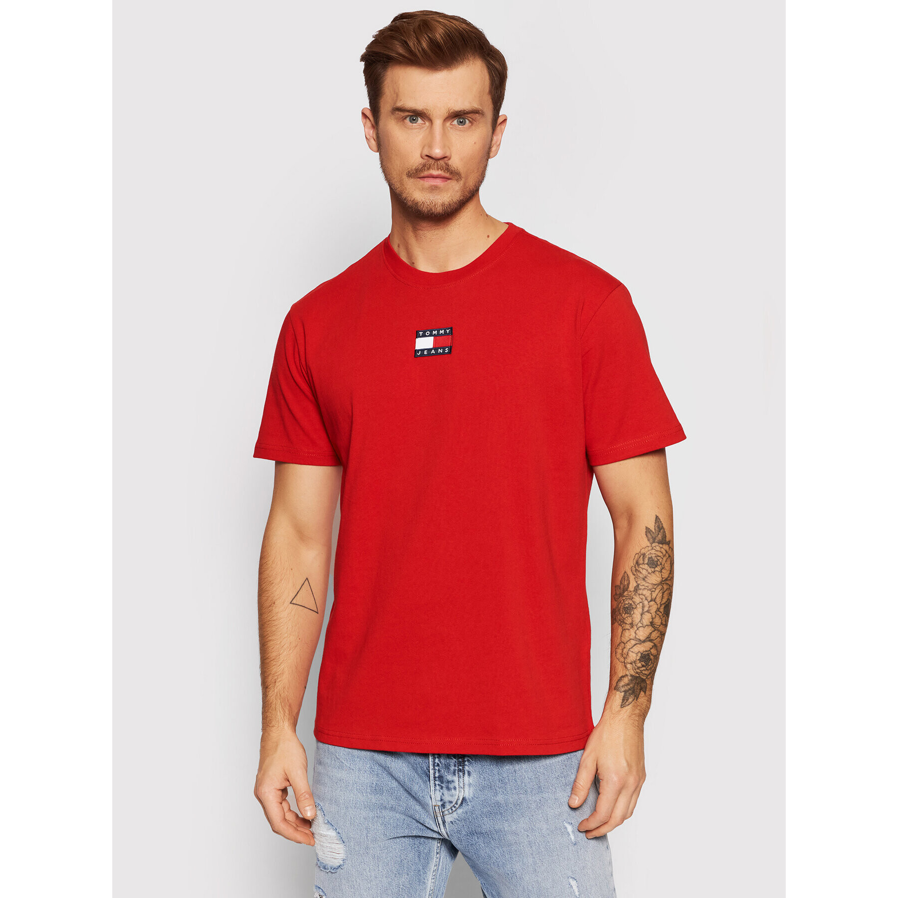 Tommy Jeans Tričko Badge DM0DM10925 Červená Regular Fit - Pepit.sk