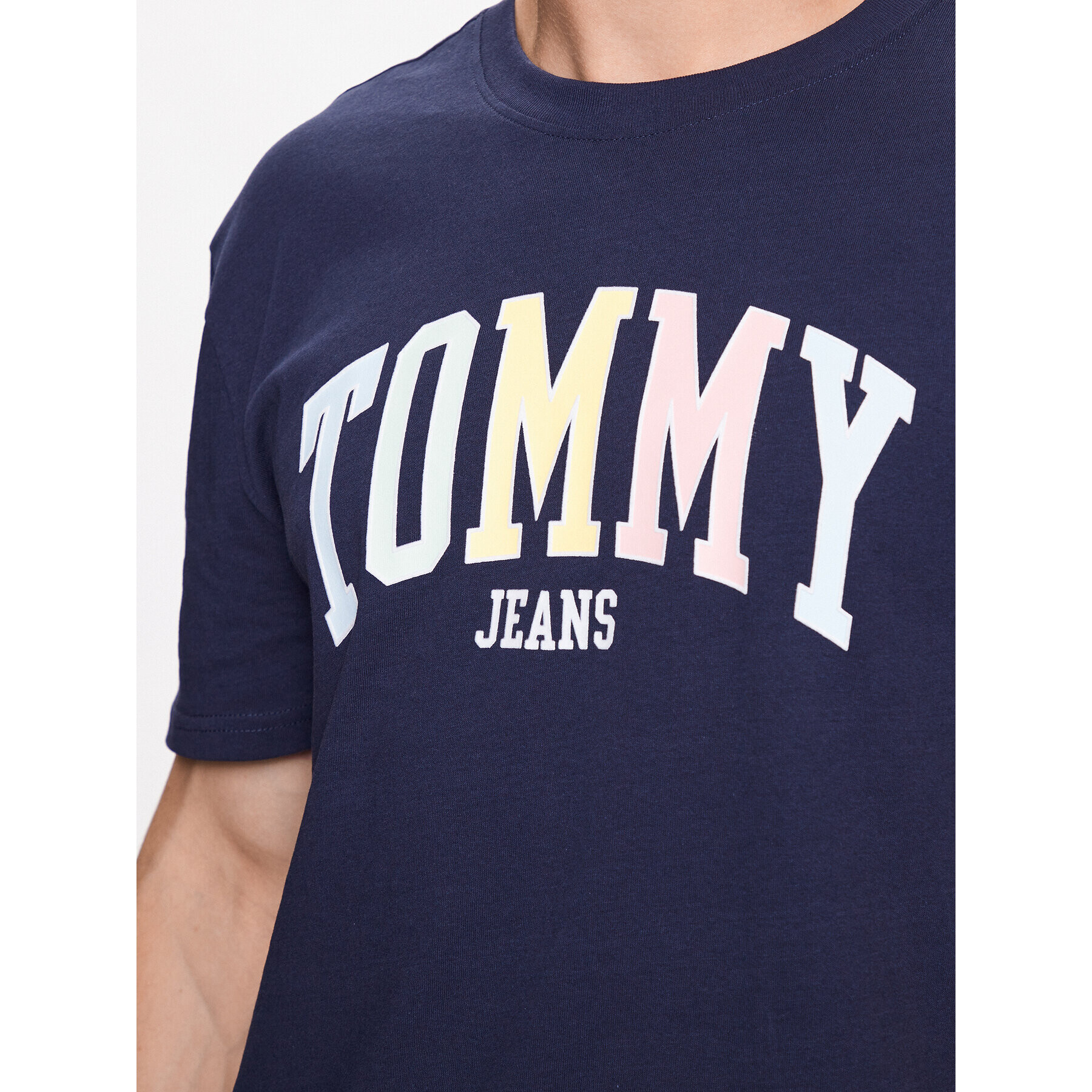 Tommy Jeans Tričko Classic College DM0DM16401 Tmavomodrá Regular Fit - Pepit.sk