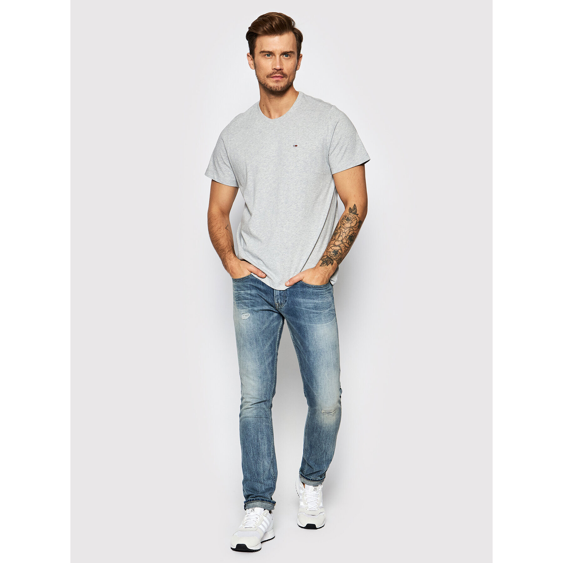 Tommy Jeans Tričko Classic DM0DM09598 Sivá Regular Fit - Pepit.sk