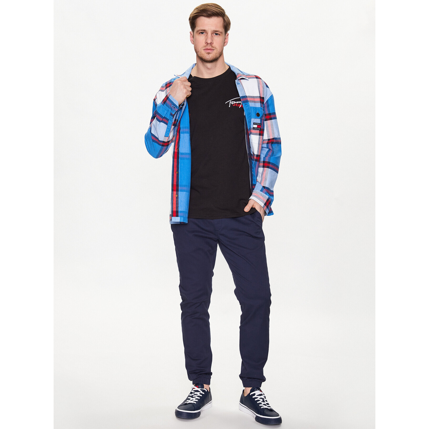 Tommy Jeans Tričko Classic Graphic Signature DM0DM16236 Čierna Regular Fit - Pepit.sk