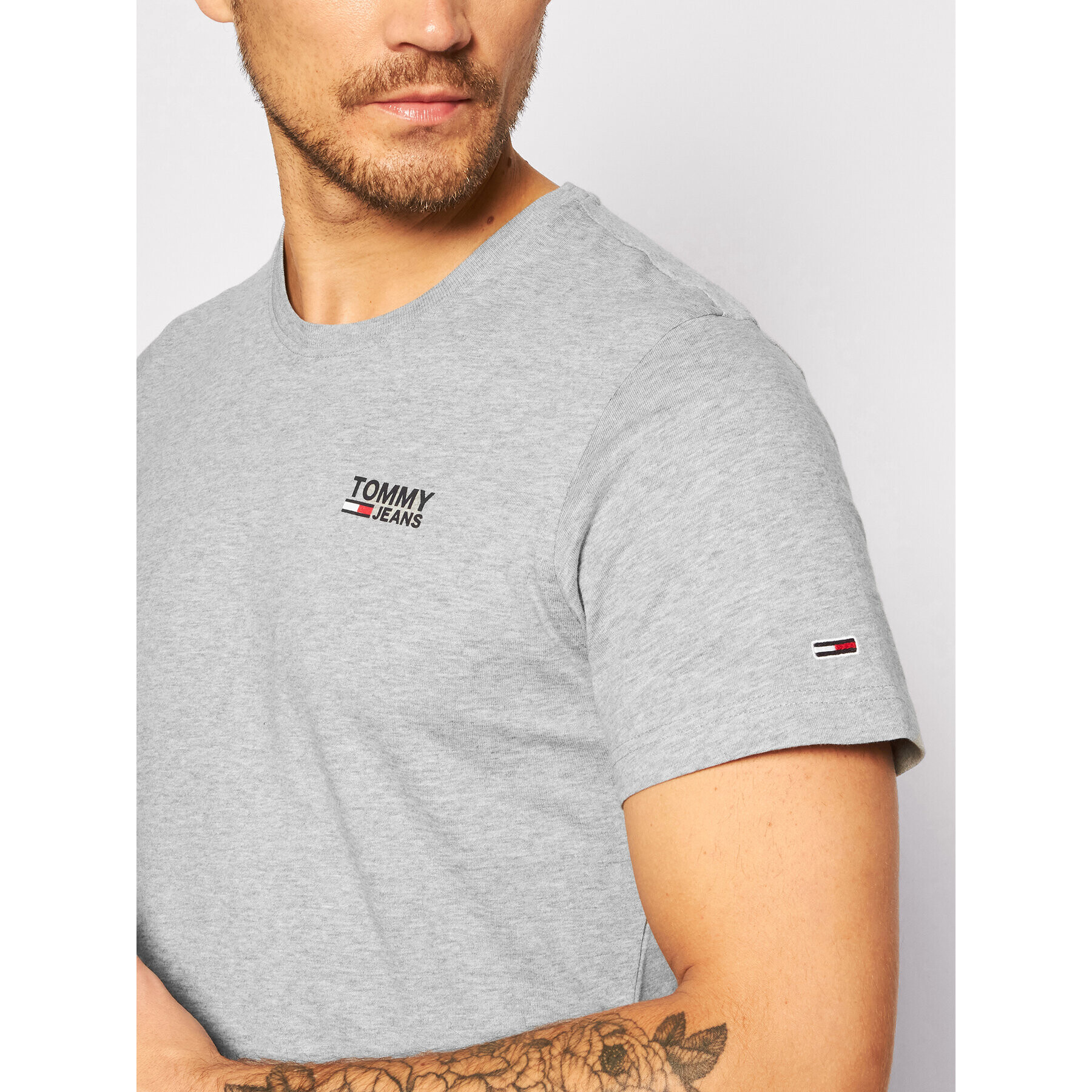 Tommy Jeans Tričko Corp Logo C Neck DM0DM09588 Sivá Regular Fit - Pepit.sk