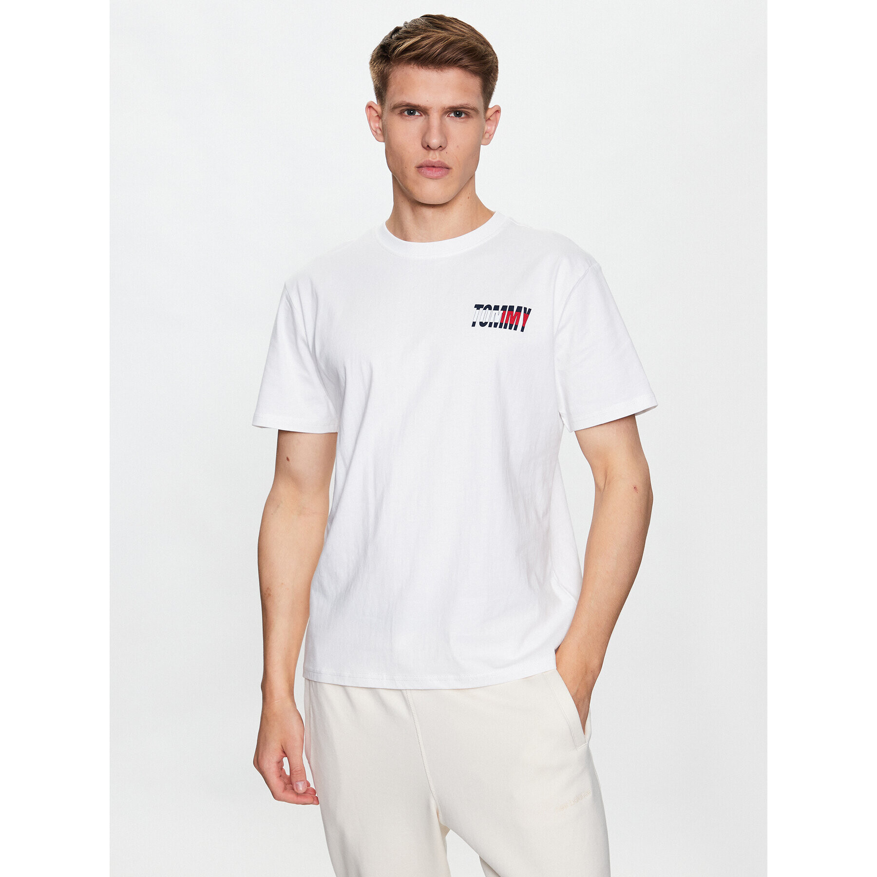 Tommy Jeans Tričko DM0DM16408 Biela Regular Fit - Pepit.sk