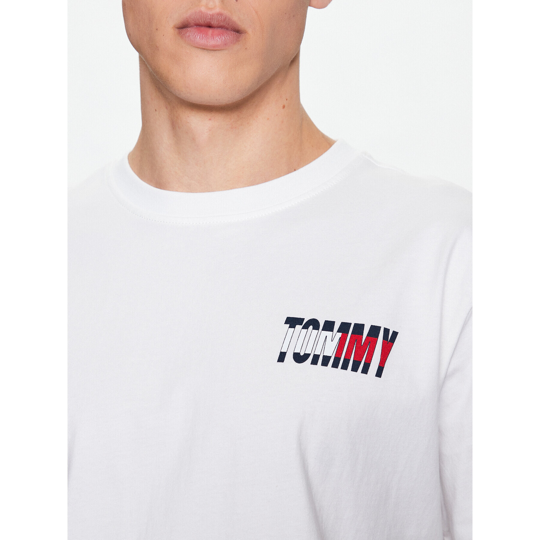 Tommy Jeans Tričko DM0DM16408 Biela Regular Fit - Pepit.sk