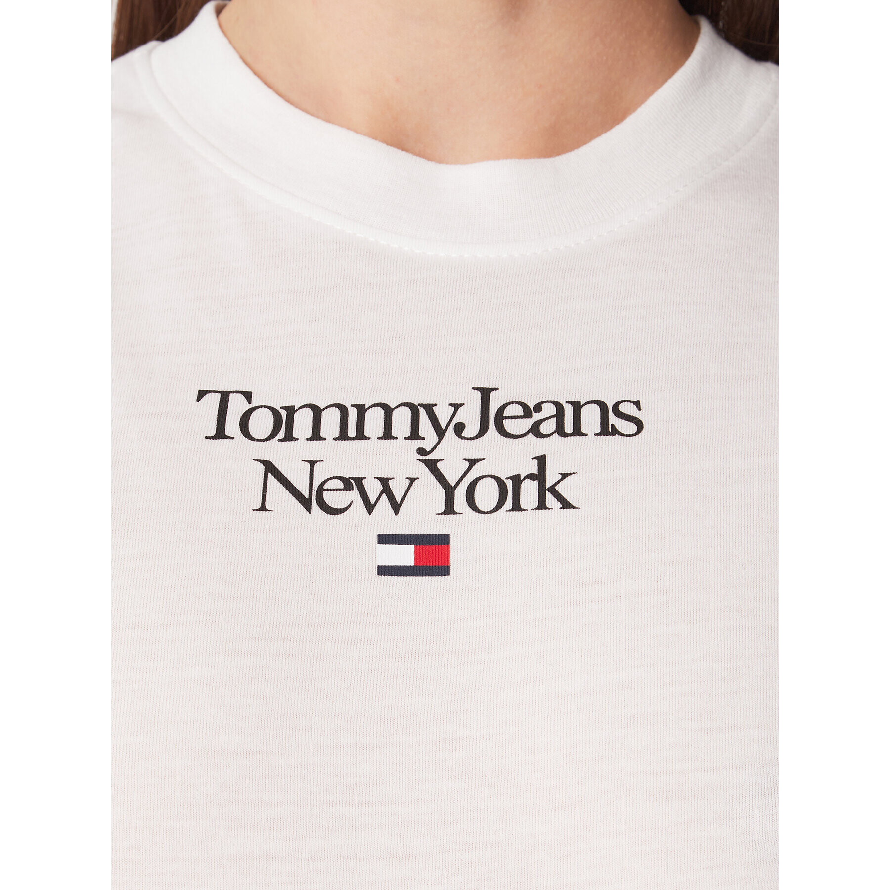 Tommy Jeans Tričko Essentail DW0DW14899 Biela Regular Fit - Pepit.sk