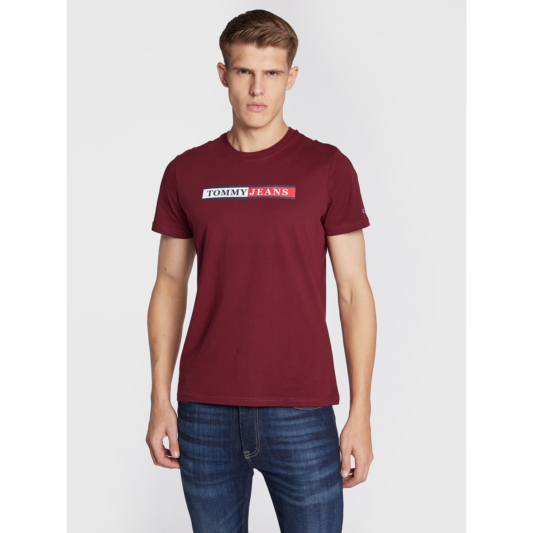 Tommy Jeans Tričko Essential DM0DM14979 Bordová Slim Fit - Pepit.sk