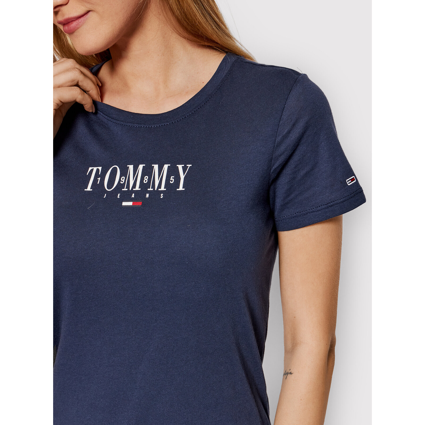 Tommy Jeans Tričko Essential DW0DW12842 Tmavomodrá Regular Fit - Pepit.sk