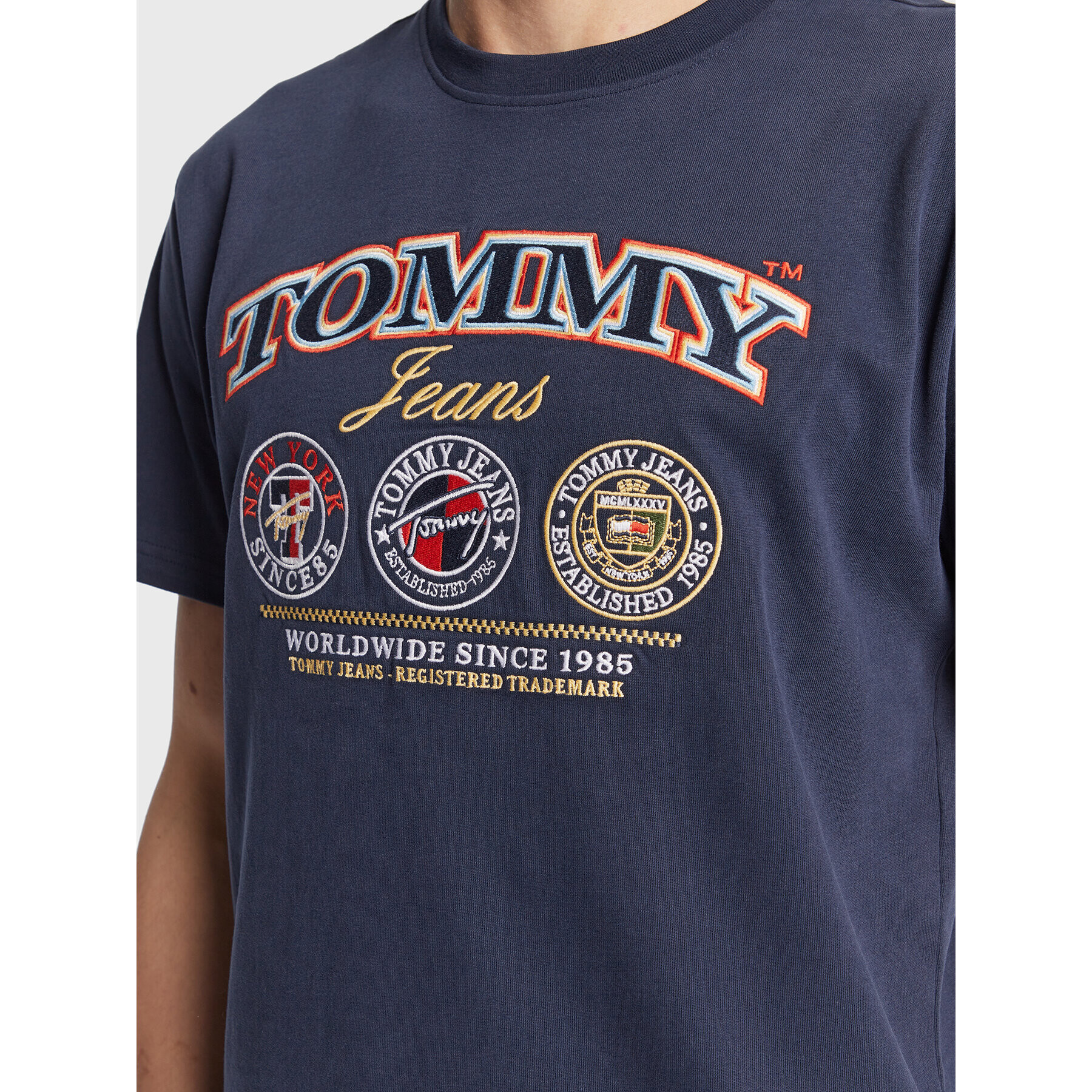 Tommy Jeans Tričko Luxe DM0DM15661 Tmavomodrá Regular Fit - Pepit.sk