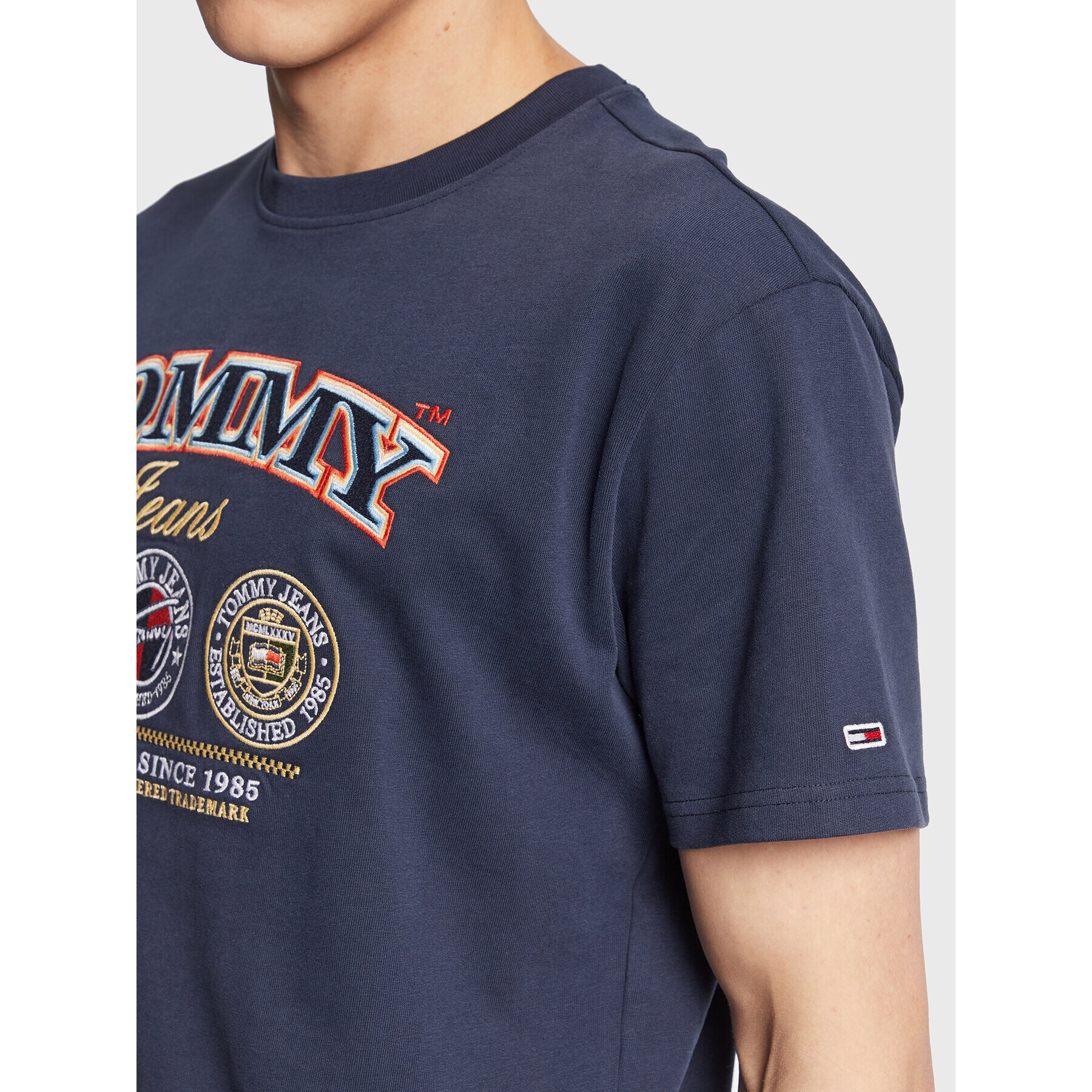 Tommy Jeans Tričko Luxe DM0DM15661 Tmavomodrá Regular Fit - Pepit.sk