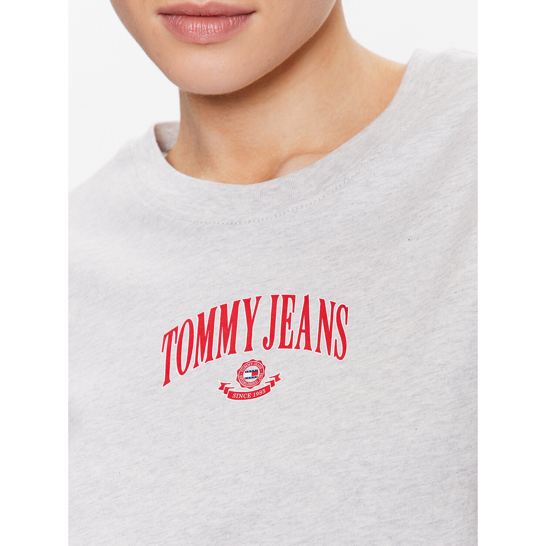 Tommy Jeans Tričko Varsity Prep DW0DW15439 Sivá Oversize - Pepit.sk