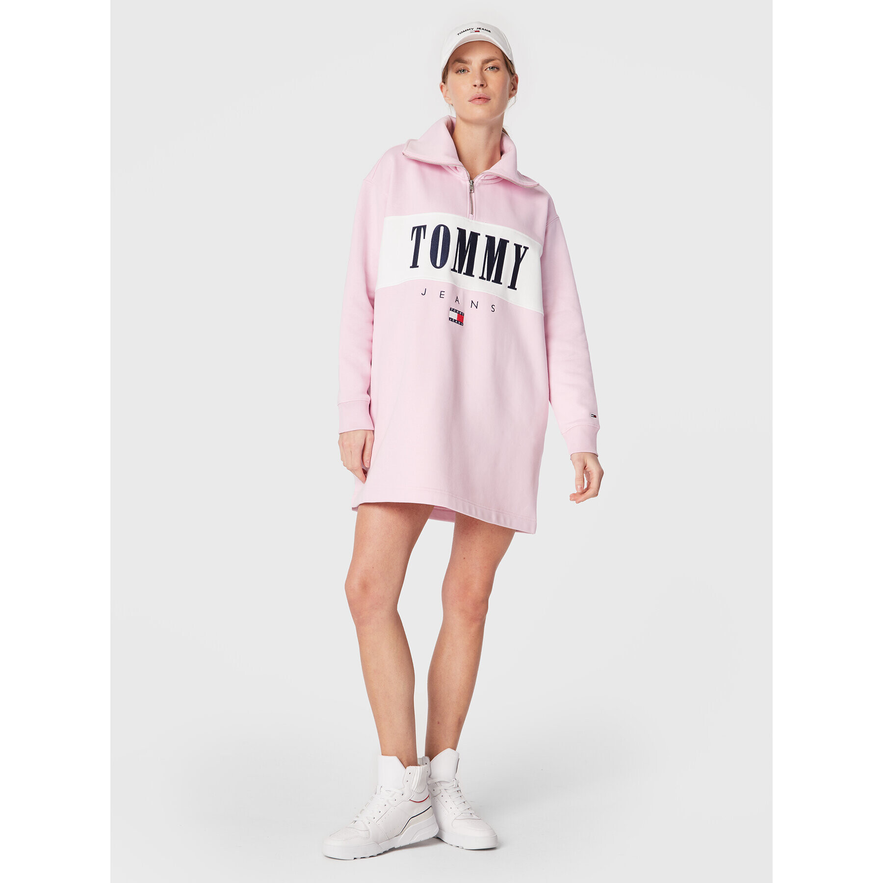 Tommy Jeans Úpletové šaty Auth Serif 2 DW0DW14413 Ružová Regular Fit - Pepit.sk