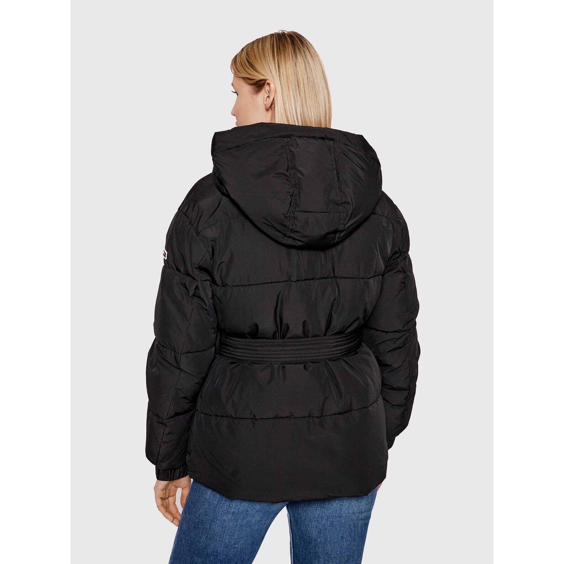 Tommy Jeans Vatovaná bunda Belted Puffer DW0DW11101 Čierna Regular Fit - Pepit.sk