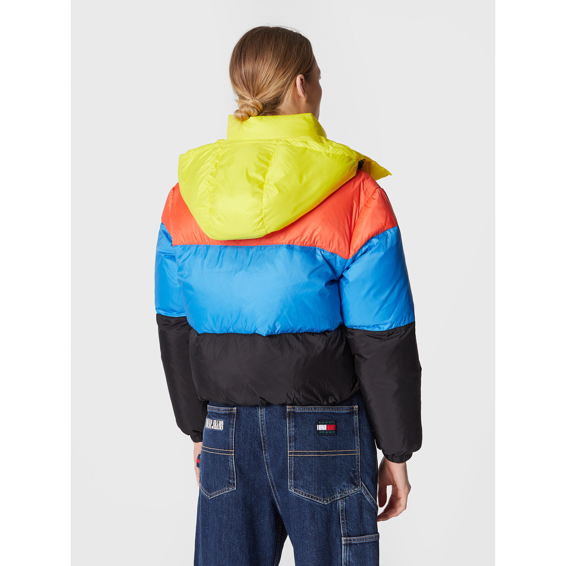 Tommy Jeans Vatovaná bunda Colorblock DW0DW14312 Farebná Relaxed Fit - Pepit.sk