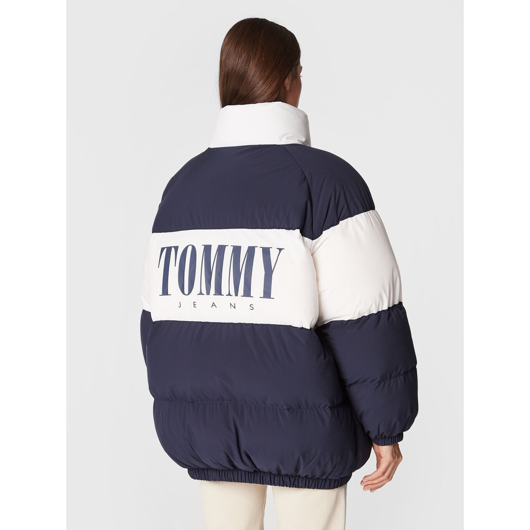 Tommy Jeans Vatovaná bunda Fashion DW0DW14306 Tmavomodrá Oversize - Pepit.sk