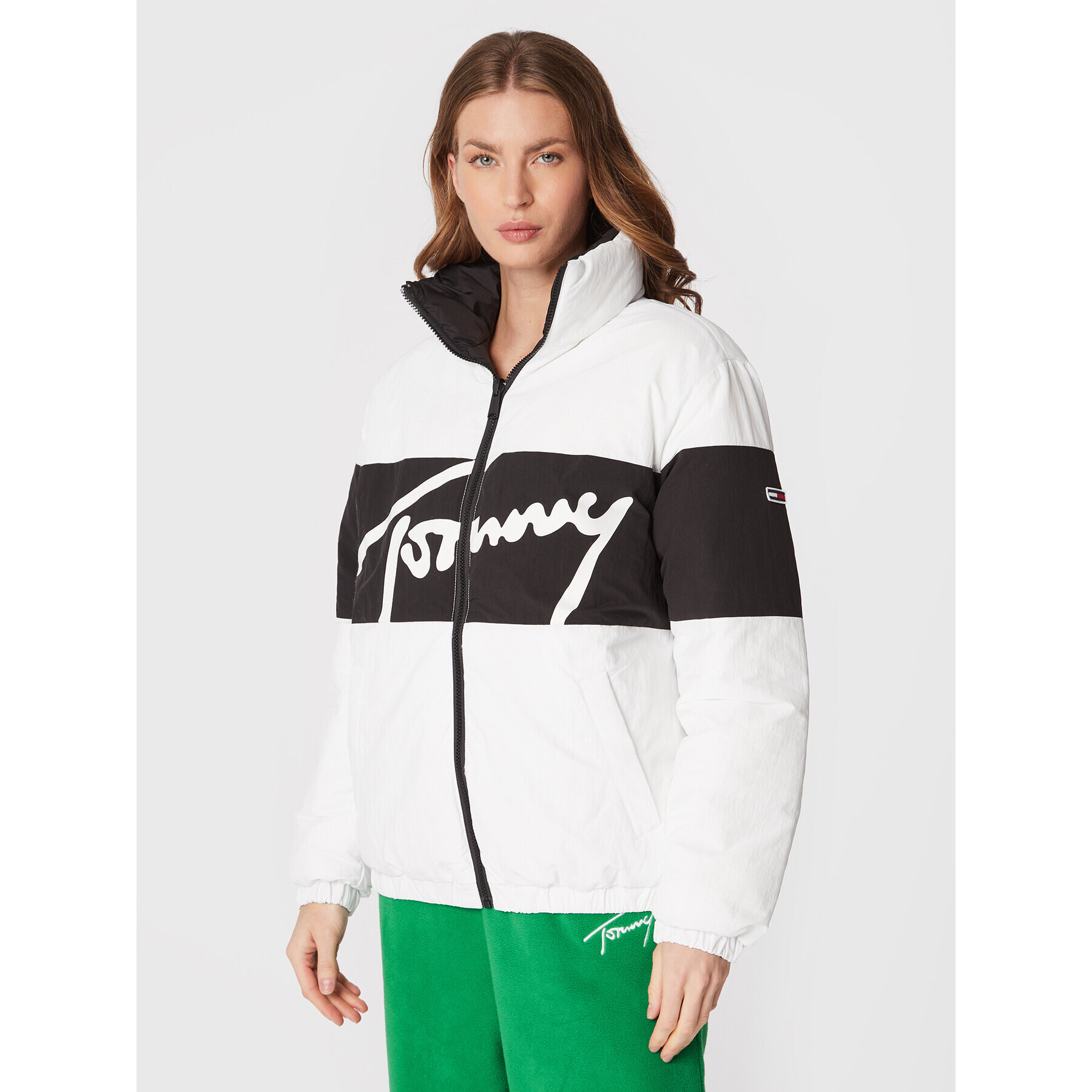 Tommy Jeans Vatovaná bunda Signature DW0DW14308 Biela Oversize - Pepit.sk