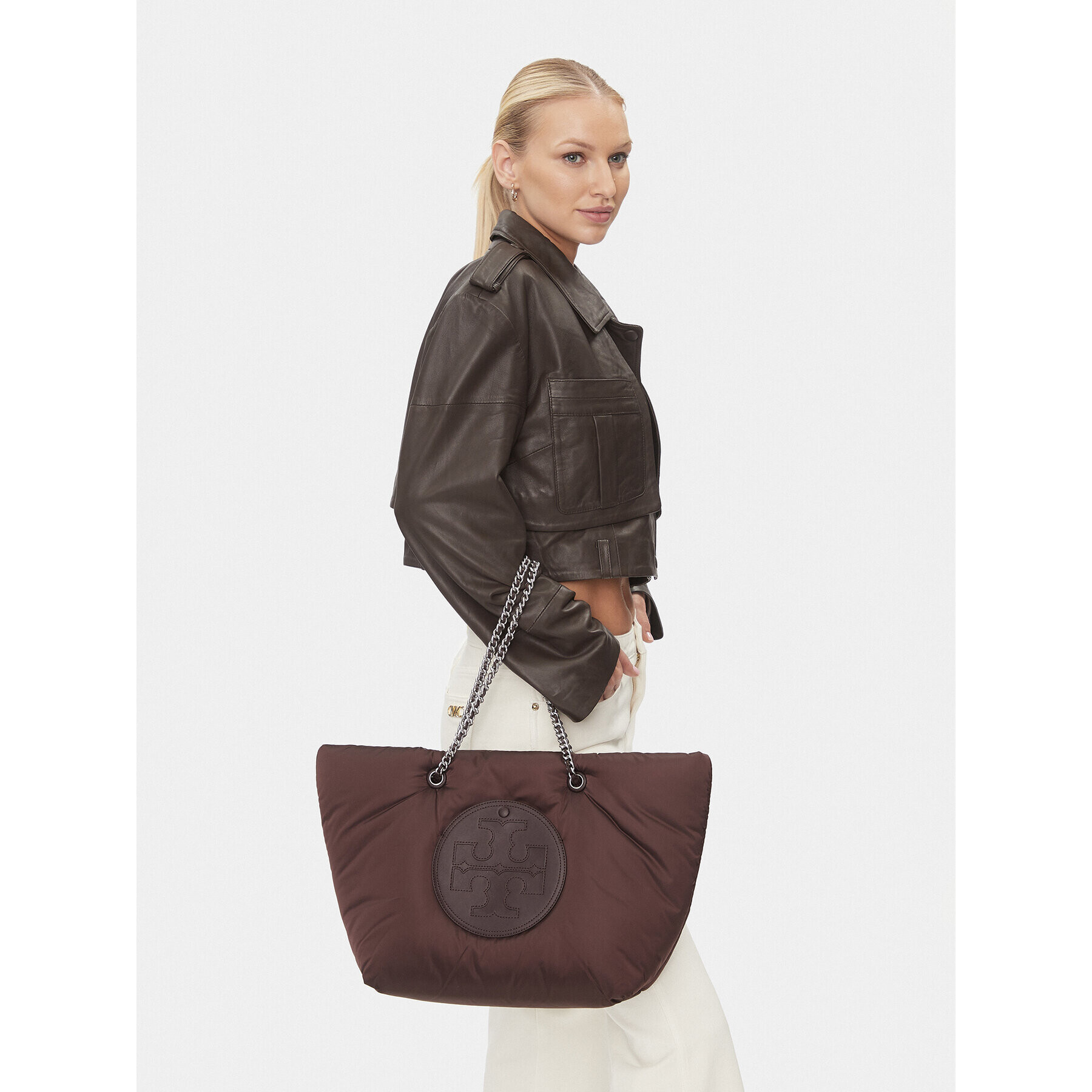 Tory Burch Kabelka Ella Puffy Chain Tote 152450 Bordová - Pepit.sk