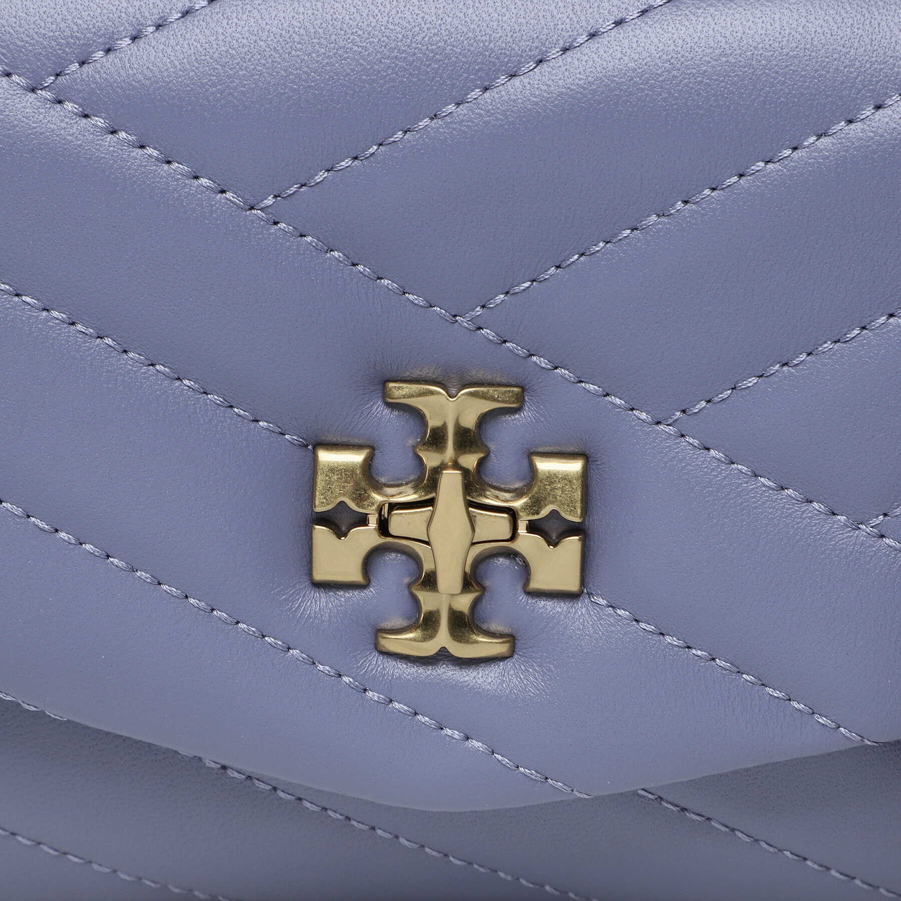 Tory Burch Kabelka Kira Chevron Chain Wallet 90343 Fialová - Pepit.sk