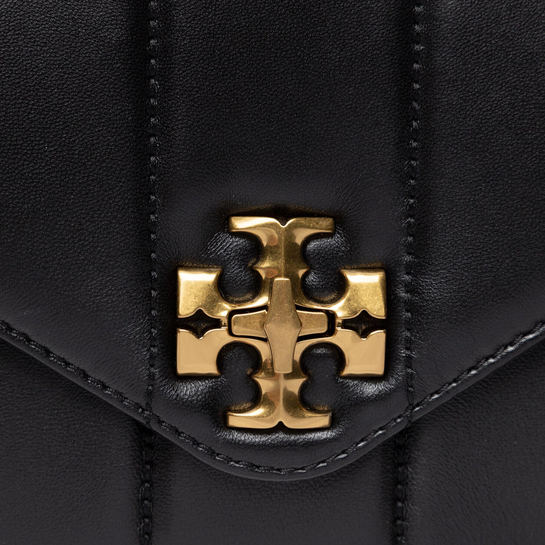 Tory Burch Kabelka Kira Small Top 83943 Čierna - Pepit.sk