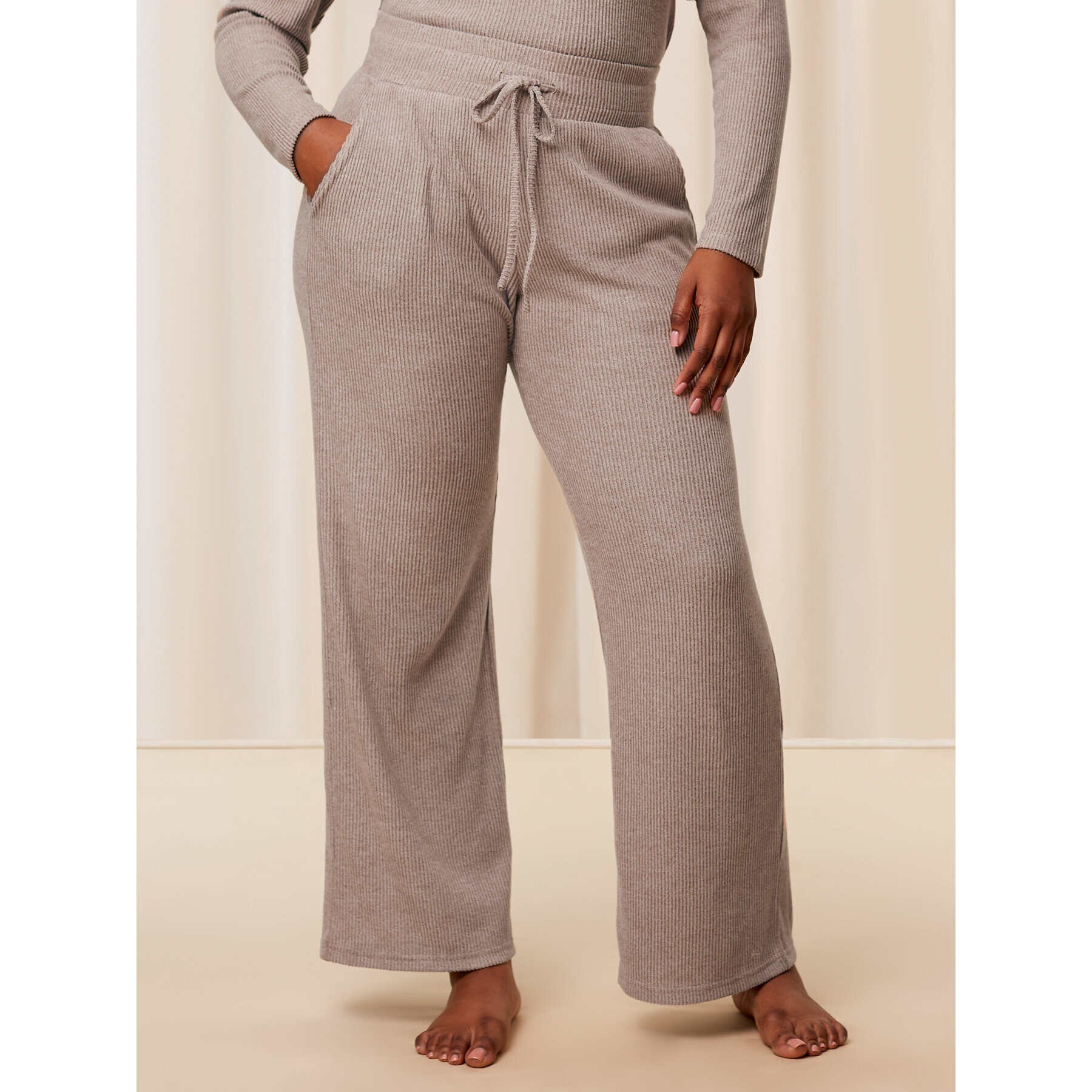 Triumph Pyžamové nohavice Thermal MyWear Wide Leg Trousers 10216564 Béžová Regular Fit - Pepit.sk