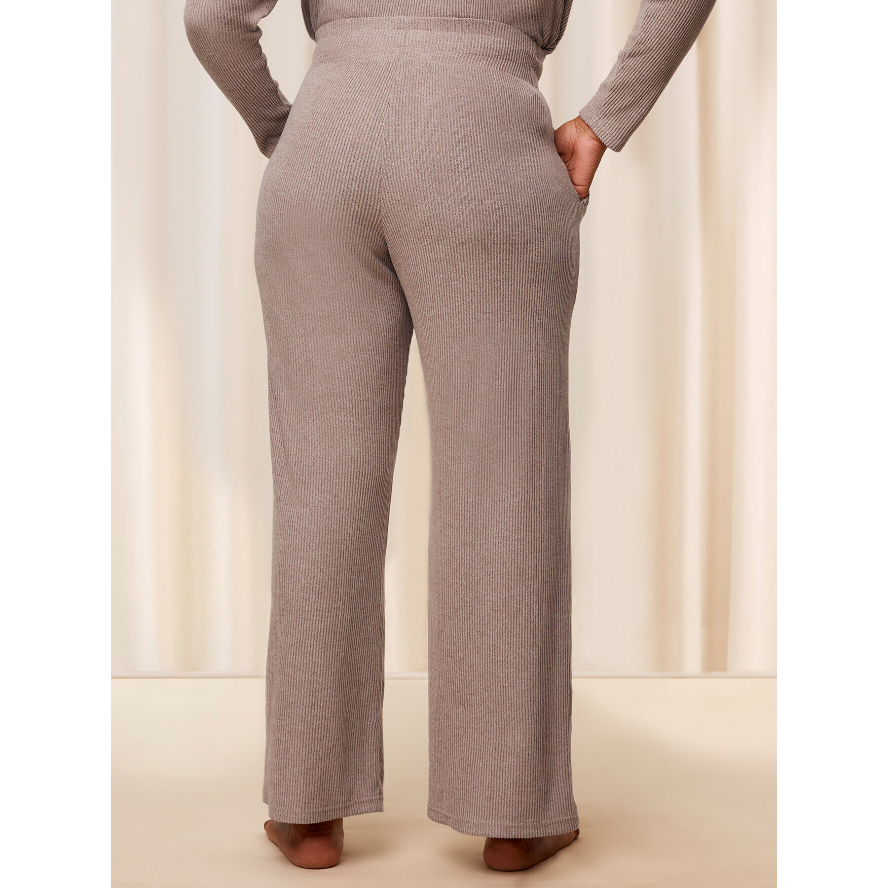 Triumph Pyžamové nohavice Thermal MyWear Wide Leg Trousers 10216564 Béžová Regular Fit - Pepit.sk