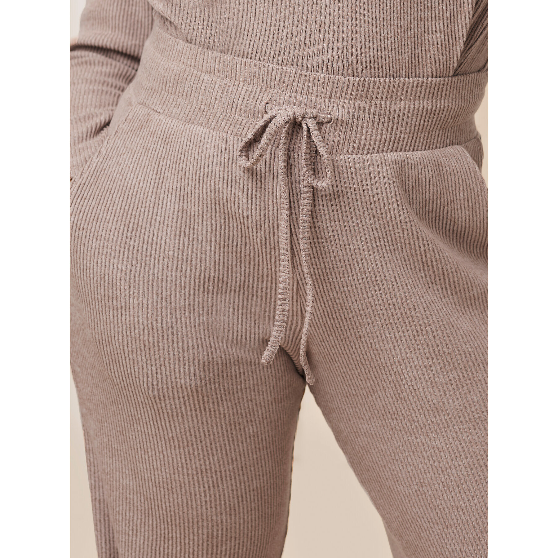 Triumph Pyžamové nohavice Thermal MyWear Wide Leg Trousers 10216564 Béžová Regular Fit - Pepit.sk